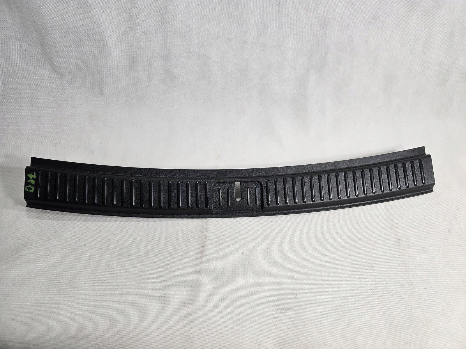 VW TOUAREG II 7P CAYENNE II OSŁONA PASA TYLNEGO TYŁ MASKOWNICA 7P0863459G