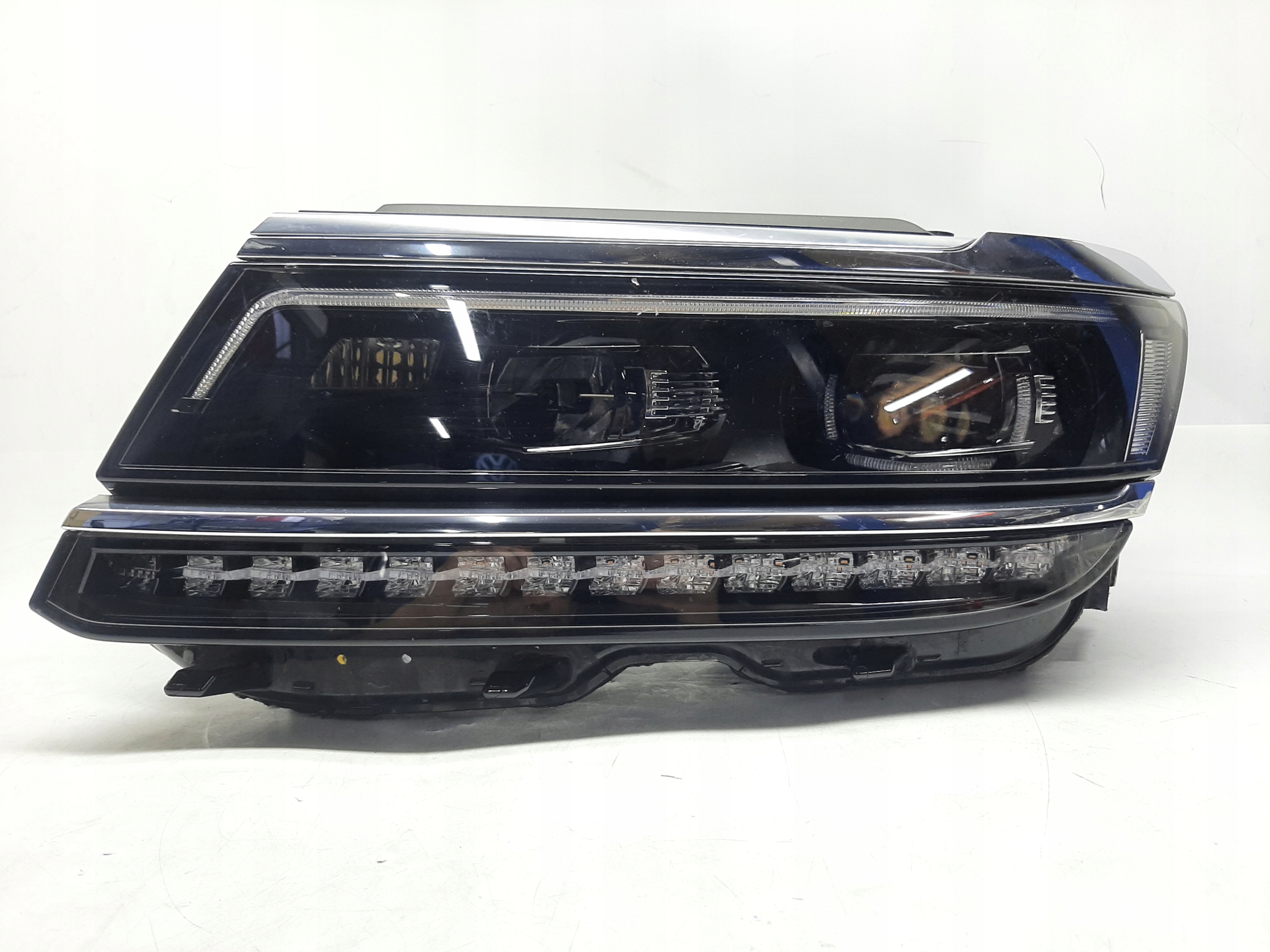 VW TIGUAN II LAMPA REFLEKTOR LEWY PRZÓD PRZEDNI LED 5NB941081A