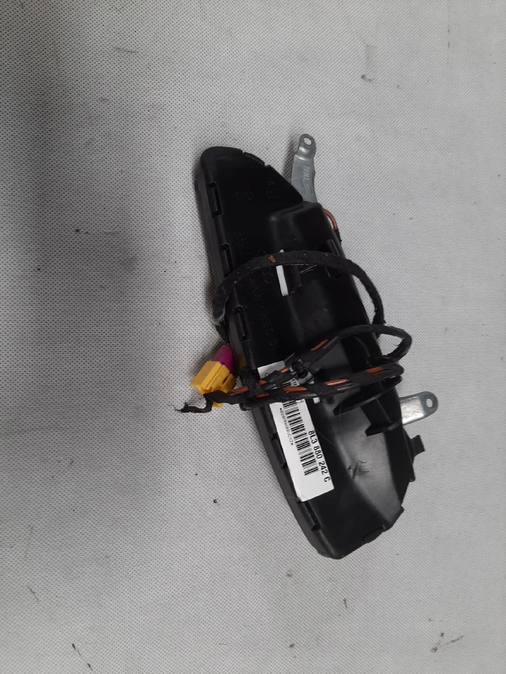 AUDI A3 8L LIFT PODUSZKA POWIETRZNA FOTELA PRAWA AIRBAG 8L3880242C