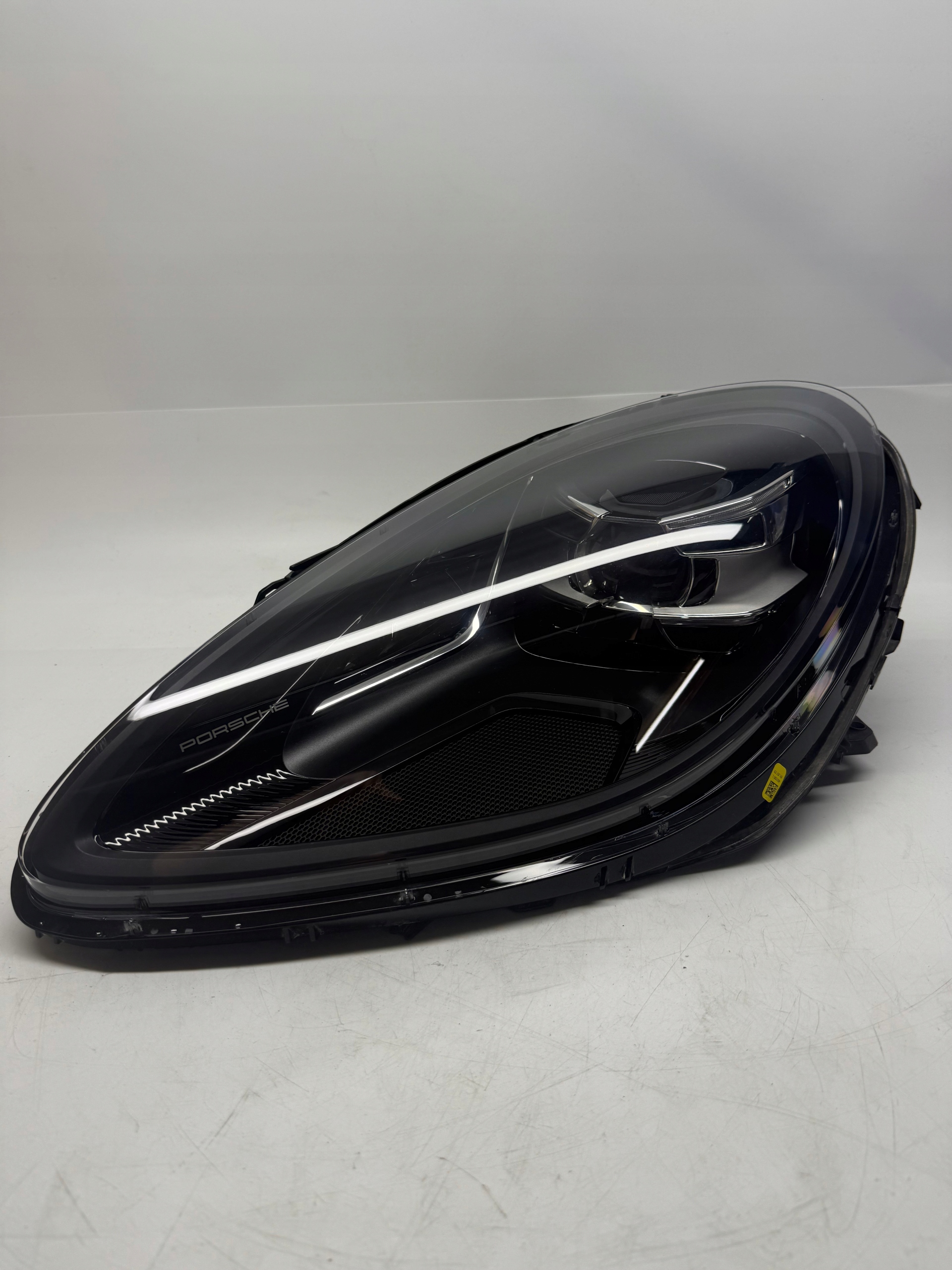 PORSCHE MACAN REFLEKTOR LAMPA PRZÓD RPZEDNIA LEWA 95B941009AP