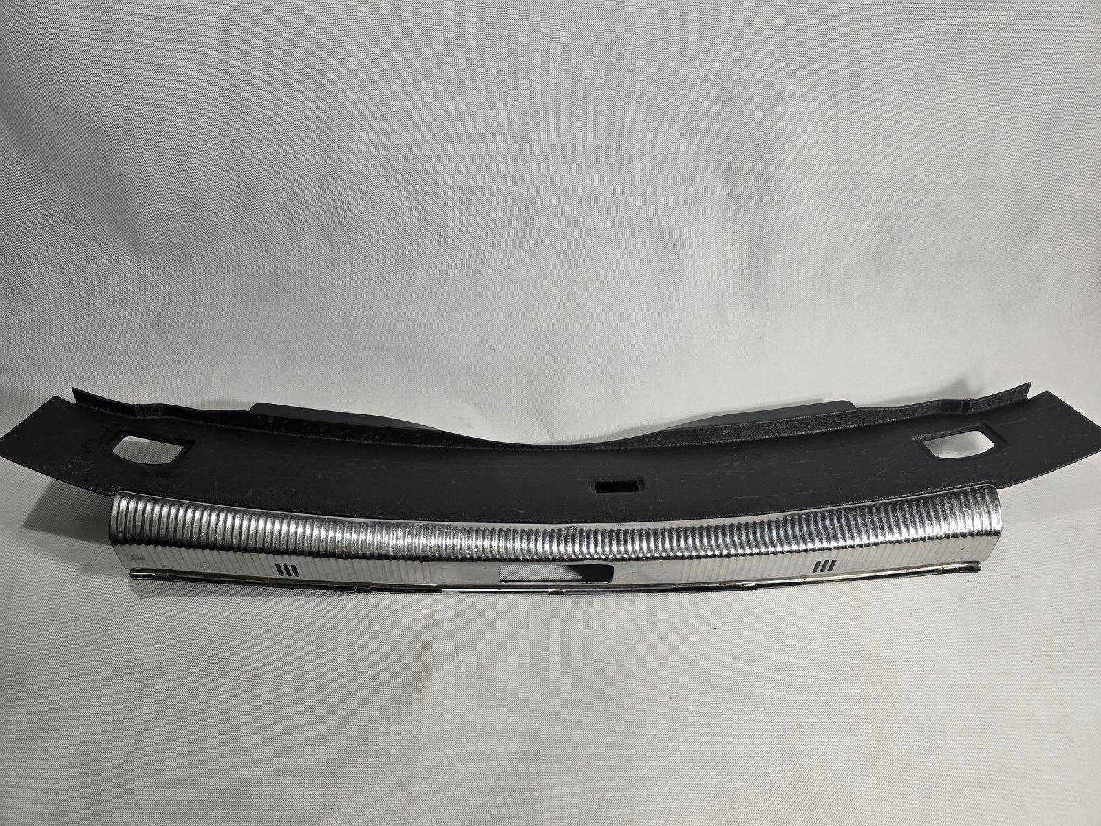 VW PHAETON OSŁONA PASA TYLNEGO TYŁ MASKOWNICA 3D5863459D