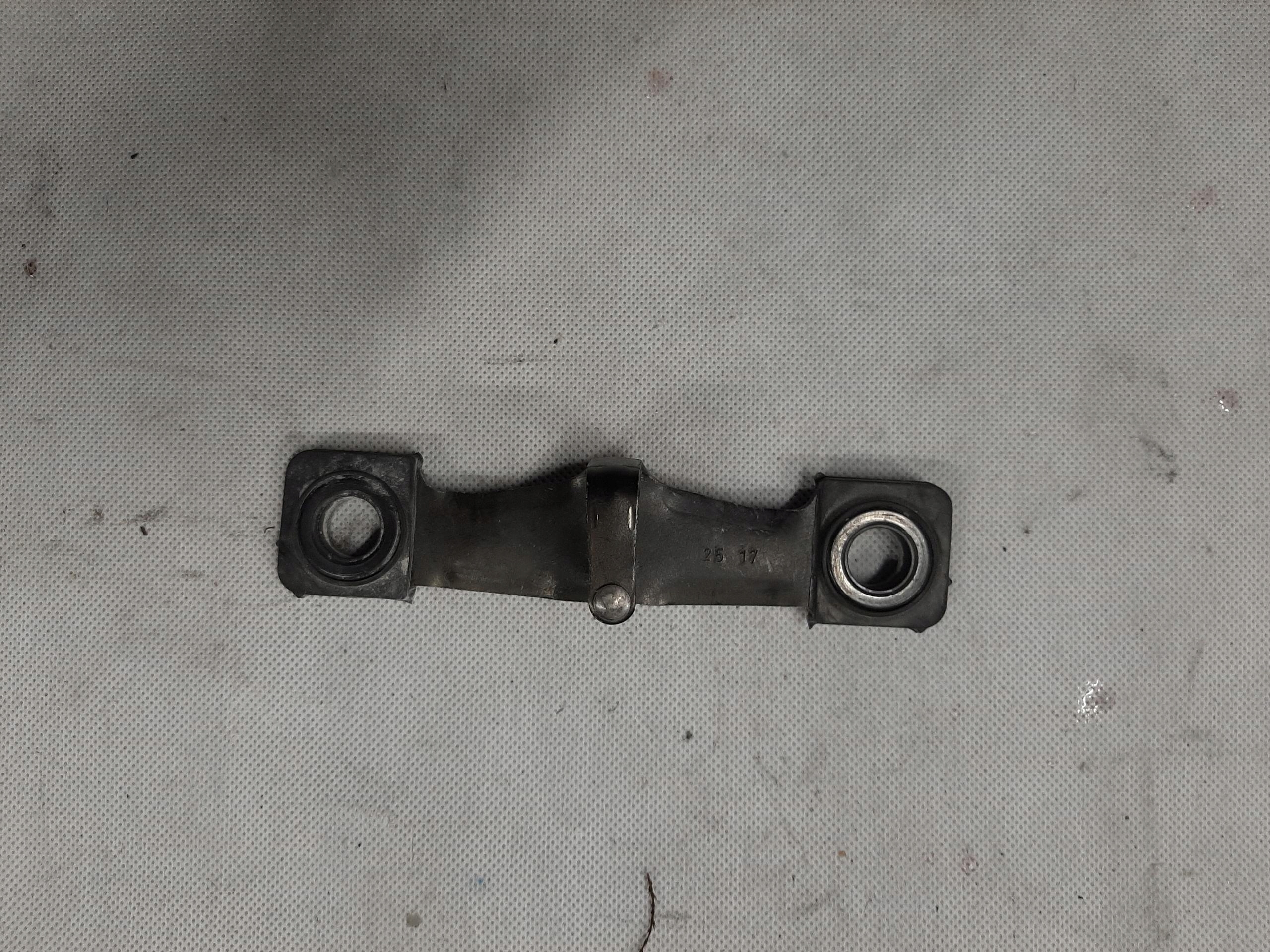 AUDI A3 8V RYGIEL KLAPY BAGAŻNIKA 8V0827507E