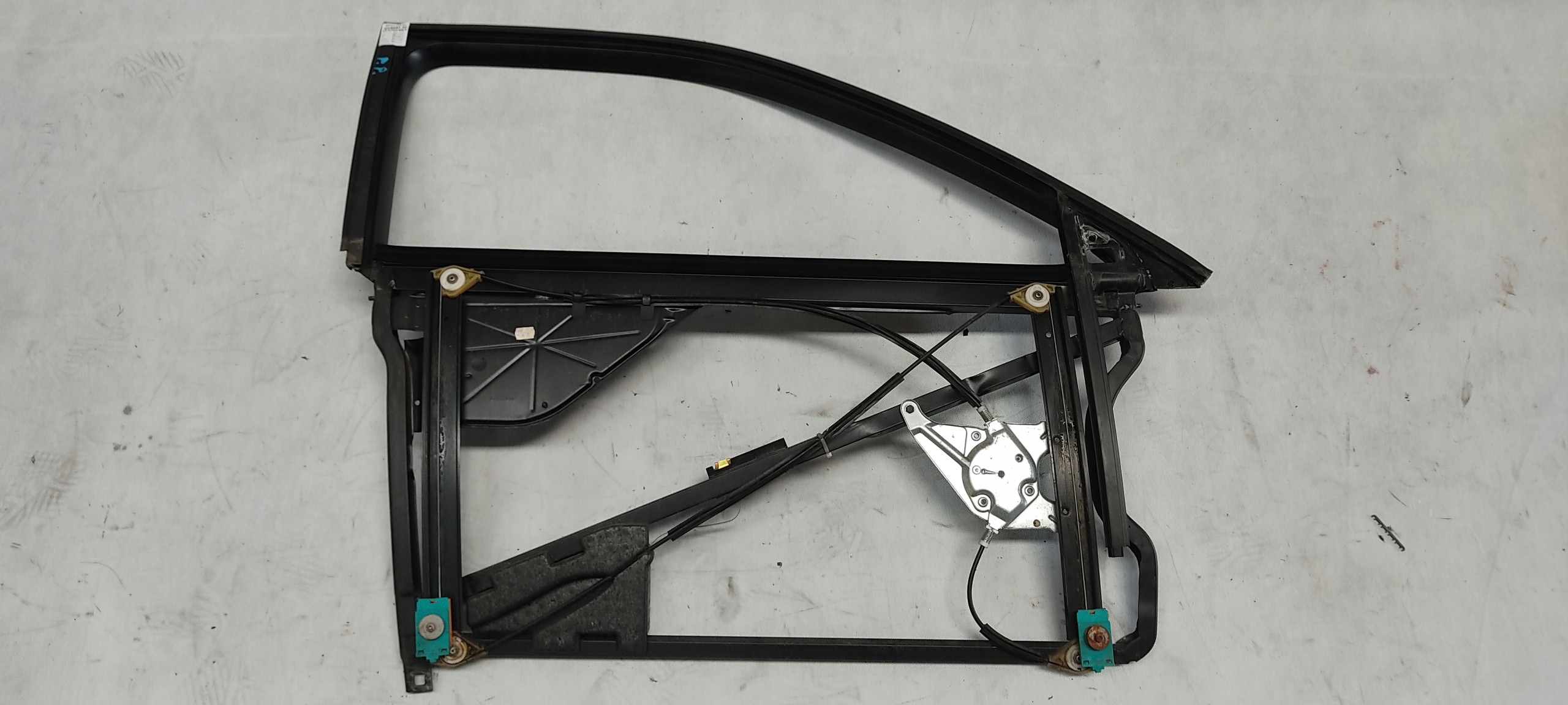 AUDI A3 8L PODNOŚNIK MECHANIZM SZYBY PRAWY PRZÓD 8L3837398A 8L3837754A