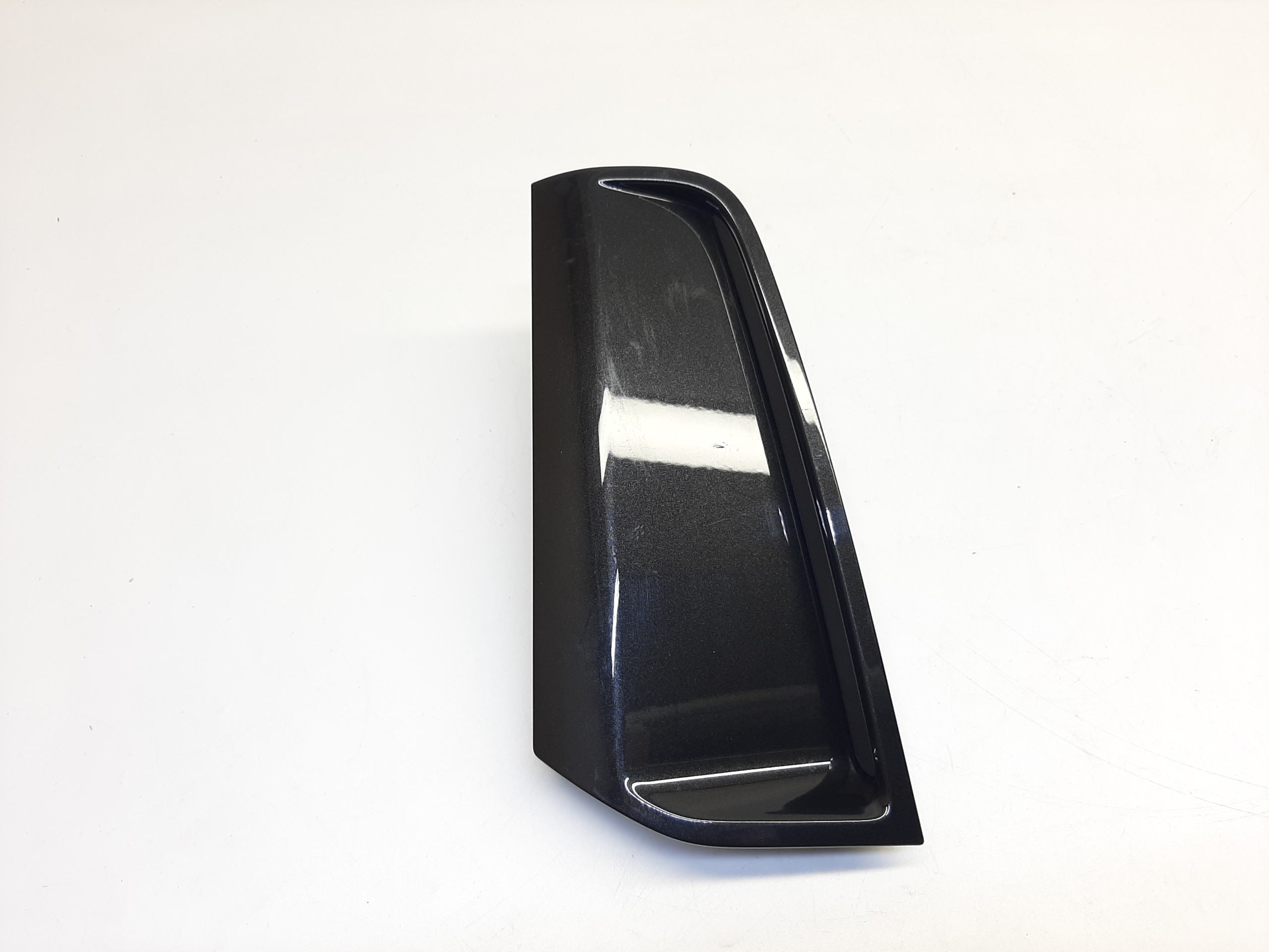 Audi A8 D5 Sport S (17-22) Nakładka Blenda Maskownica LY9T 4N0807667A