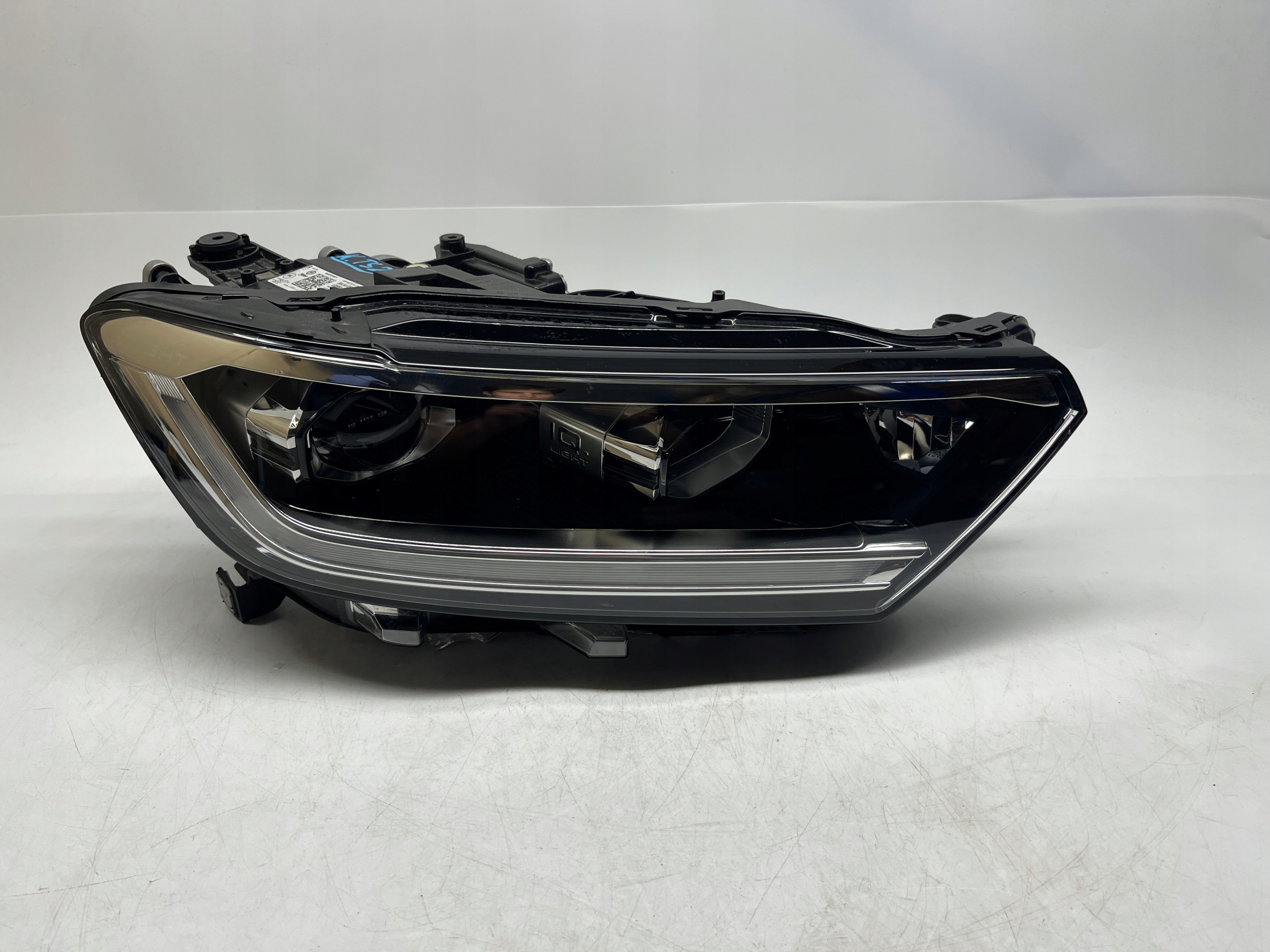Volkswagen T-ROC REFLEKTOR LAMPA PRAWA PRZÓD LED MATRIX BEAM 2GA941036AR
