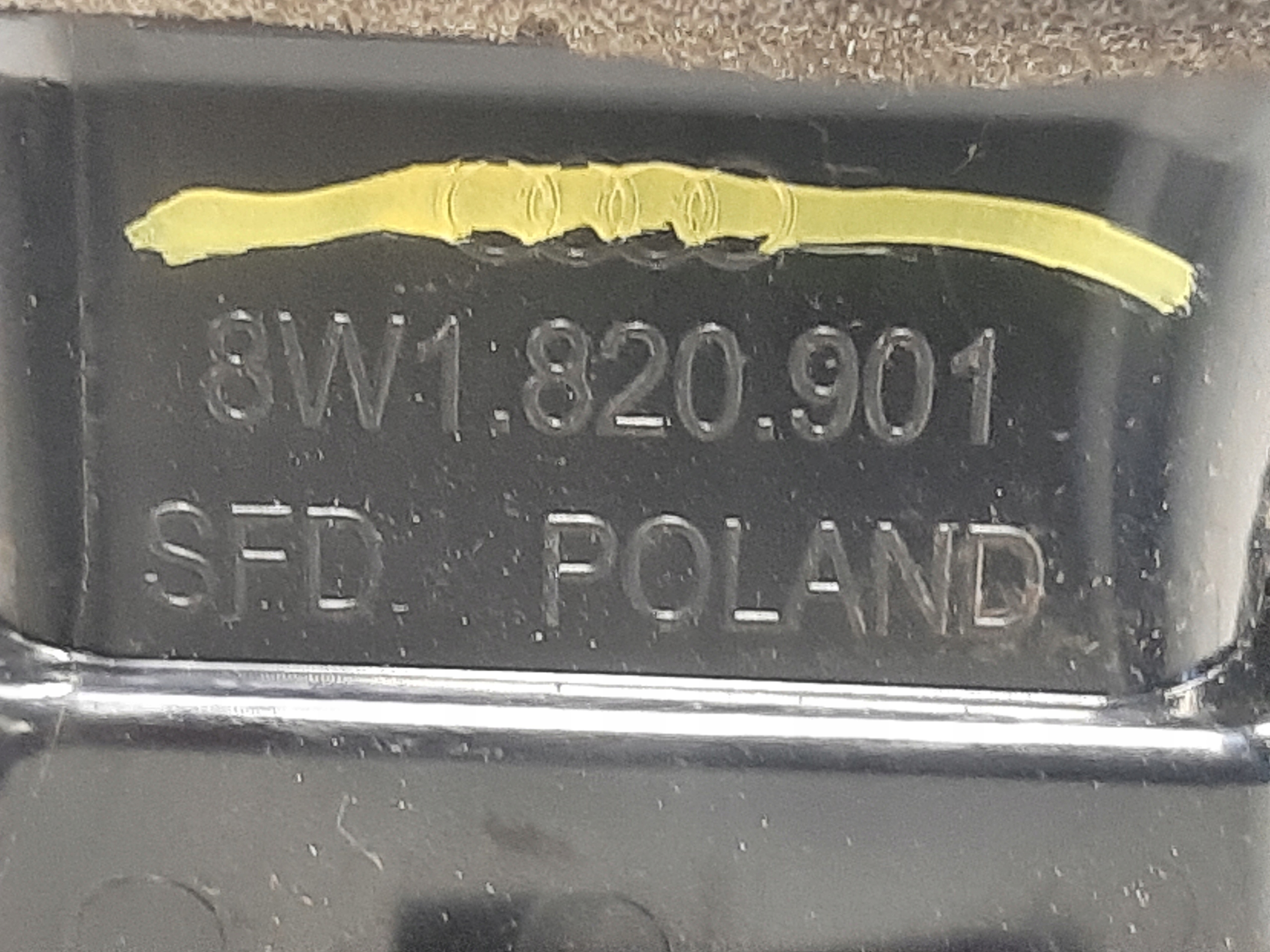 AUDI A4 B9 2015- KRATKA NAWIEWU LEWA8W1820901 - obrazek 4