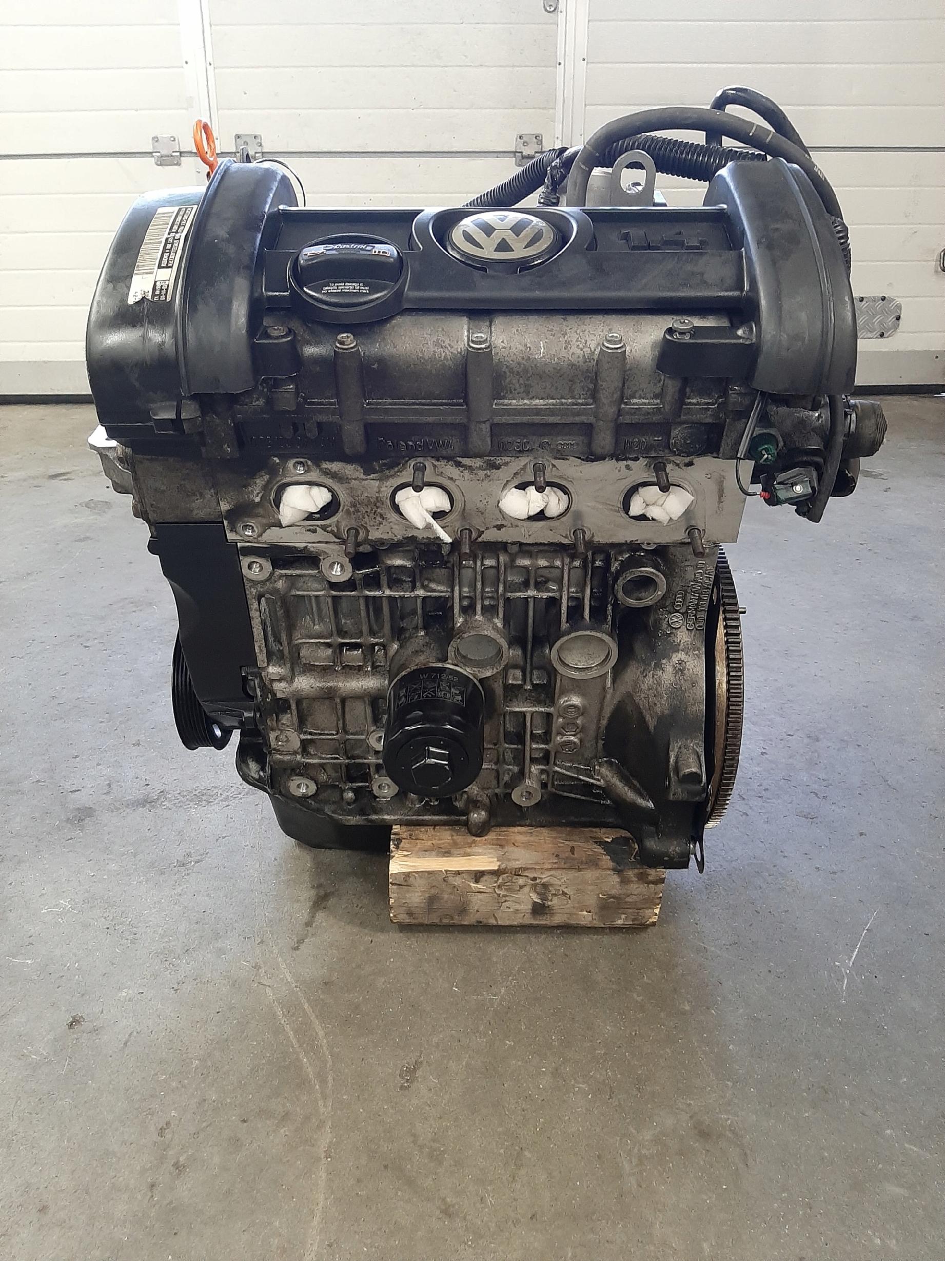 VOLKSWAGEN GOLF V 2003- SILNIK BENZYNOWY KOMPLETNY BUD 1.4 16V 123000KM - obrazek 4