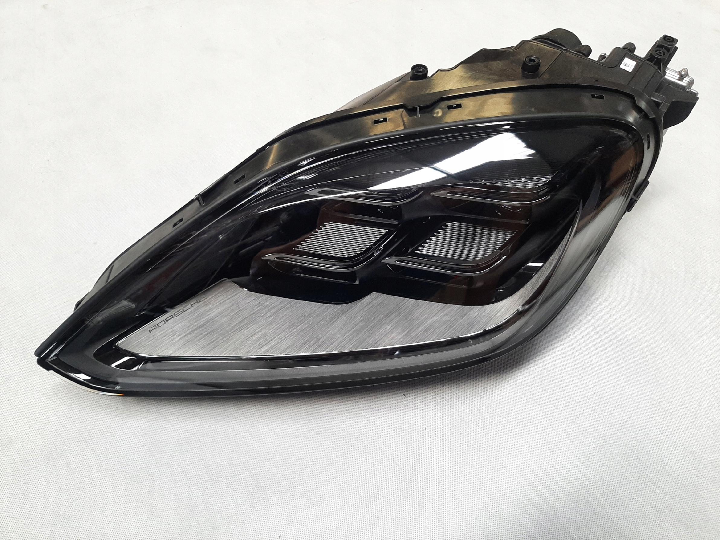 PORSCHE CAYENNE III LIFT LAMPA REFLEKTOR LEWY PRZÓD PRZEDNI LED 9Y0941085T