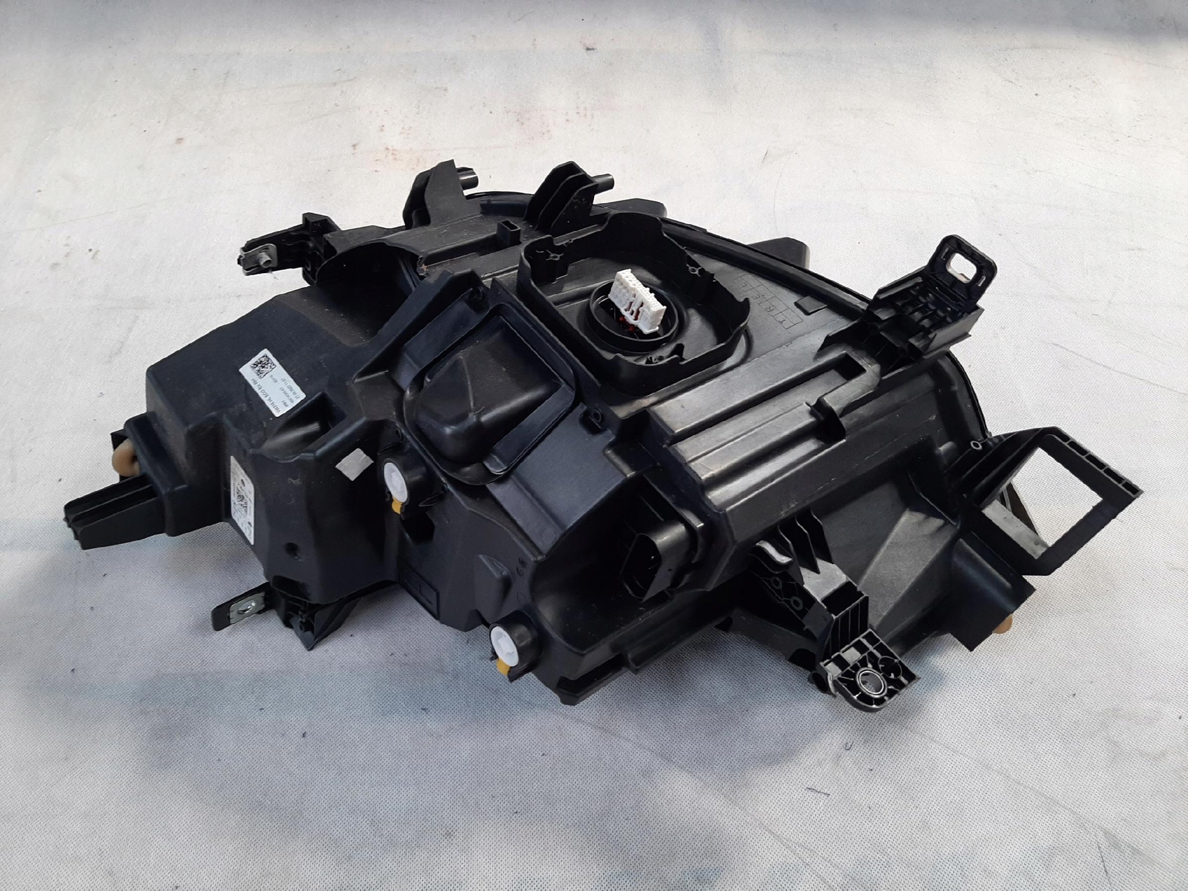 VW ID.3 REFLEKTOR LED LAMPA PRZÓD PRZEDNIA PRAWA 10B941006A - obrazek 4