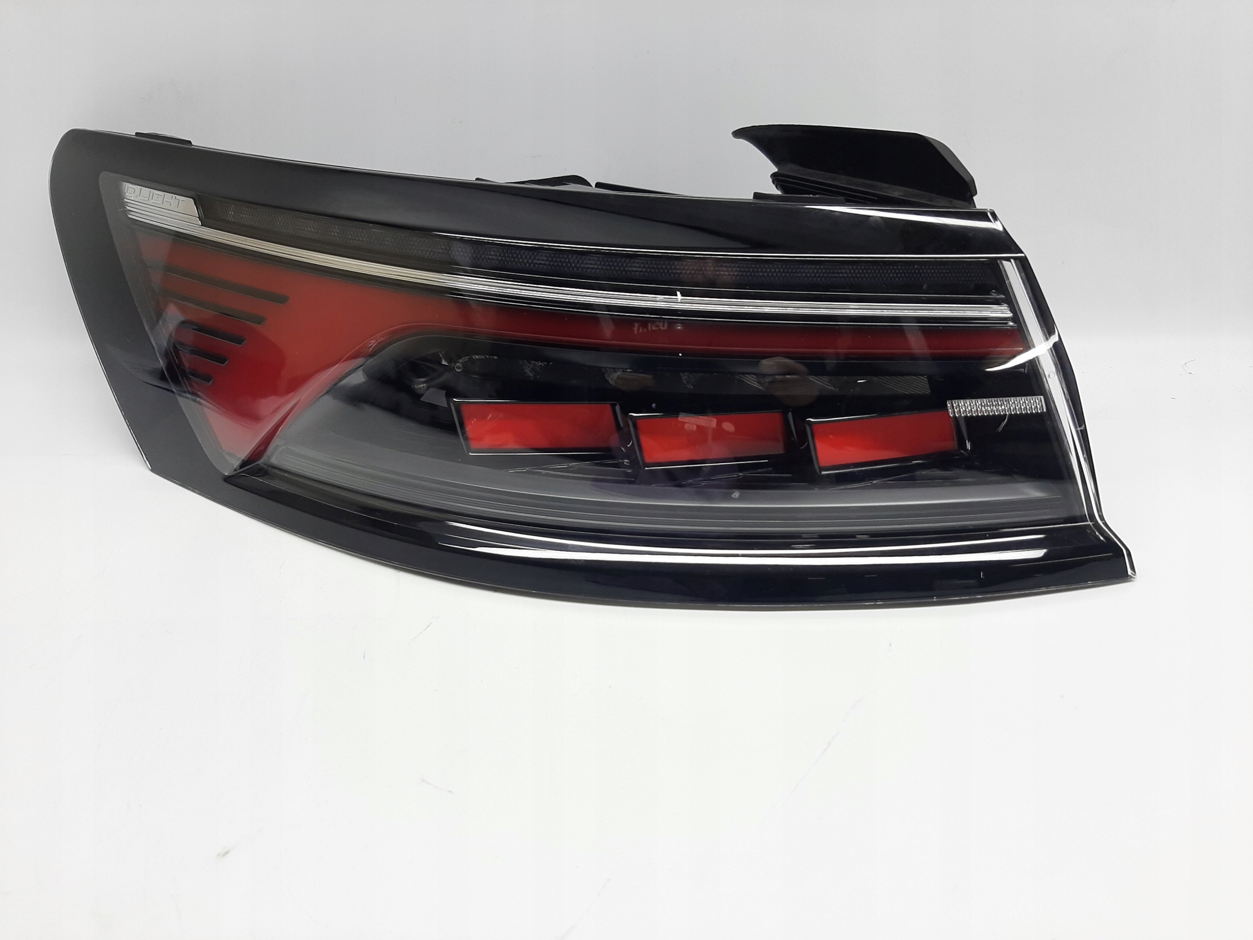 VW Arteon Lift (2020-) Lampa Tył Lewa IQ LIGHT 3G7945307AJ