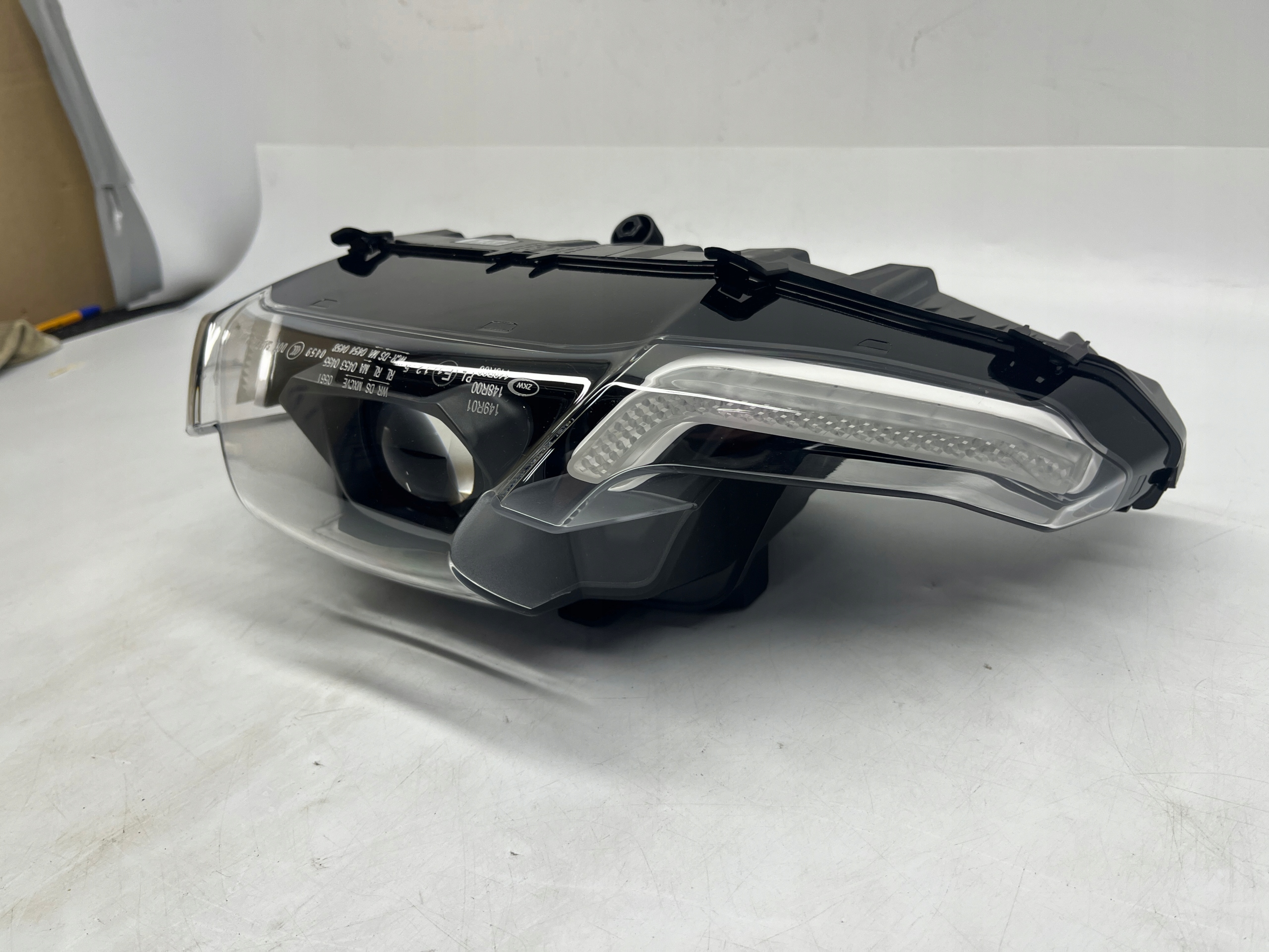 BMW R1300RT lampa reflektor LED 72030000 - obrazek 3