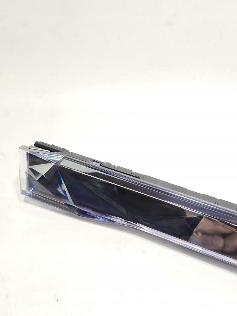 BMW i7 G70 LISTWA OZDOBNA PANEL PRZYCISK ŚWIATEŁ AWARYJNYCH 173138 5A7DCC0 - obrazek 7