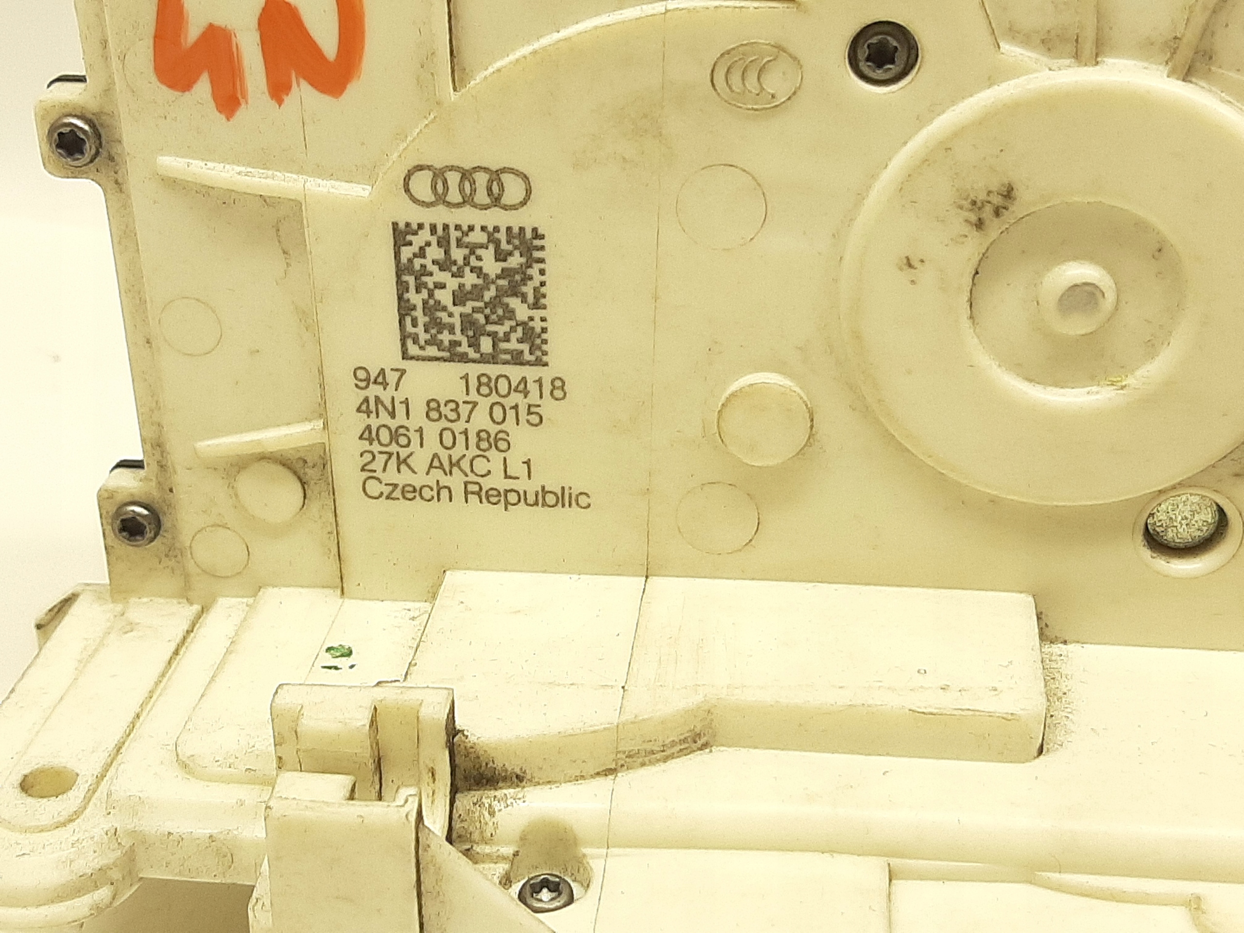 AUDI A8 D5 2017-21R ZAMEK DRZWI LEWY PRZÓD PRZEDNI 4N1837015 - obrazek 3