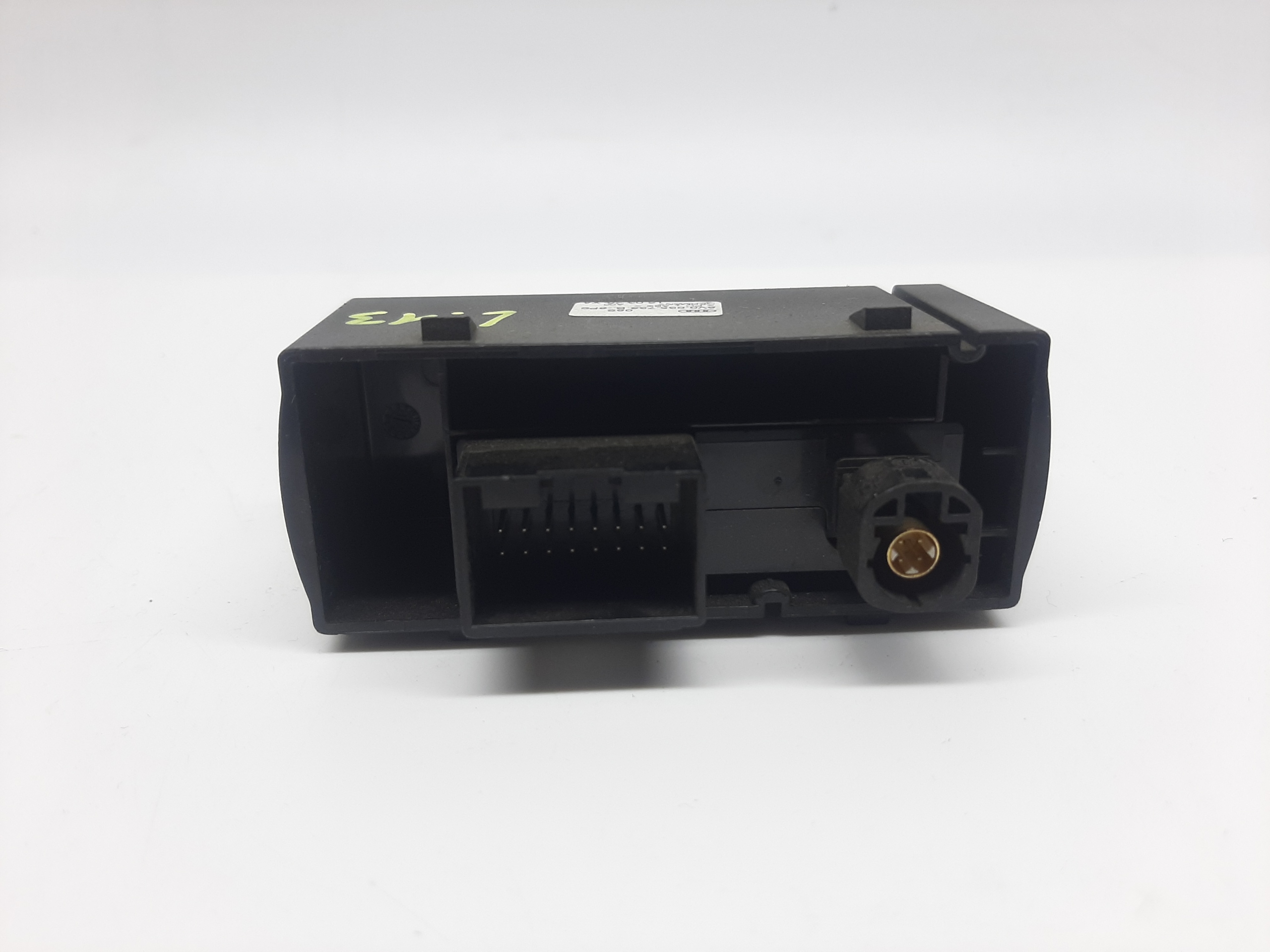 AUDI A3 8V 2013- MODUŁ PORT USB MUSIC INTERFACE 8V0035736B - obrazek 3