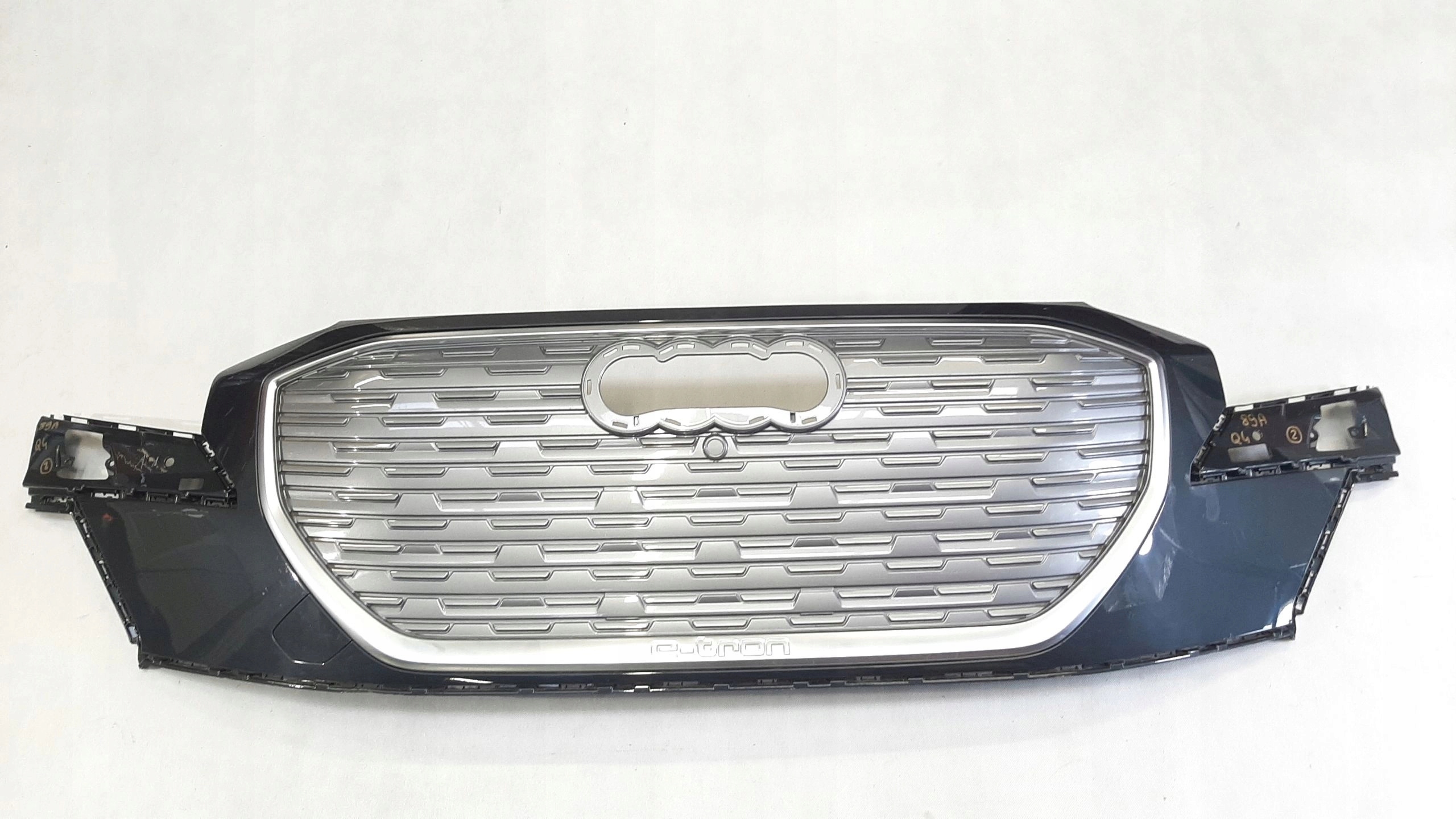 AUDI Q4 E-TRON GRILL ATRAPA 89A807725A 89A853653A - obrazek 3