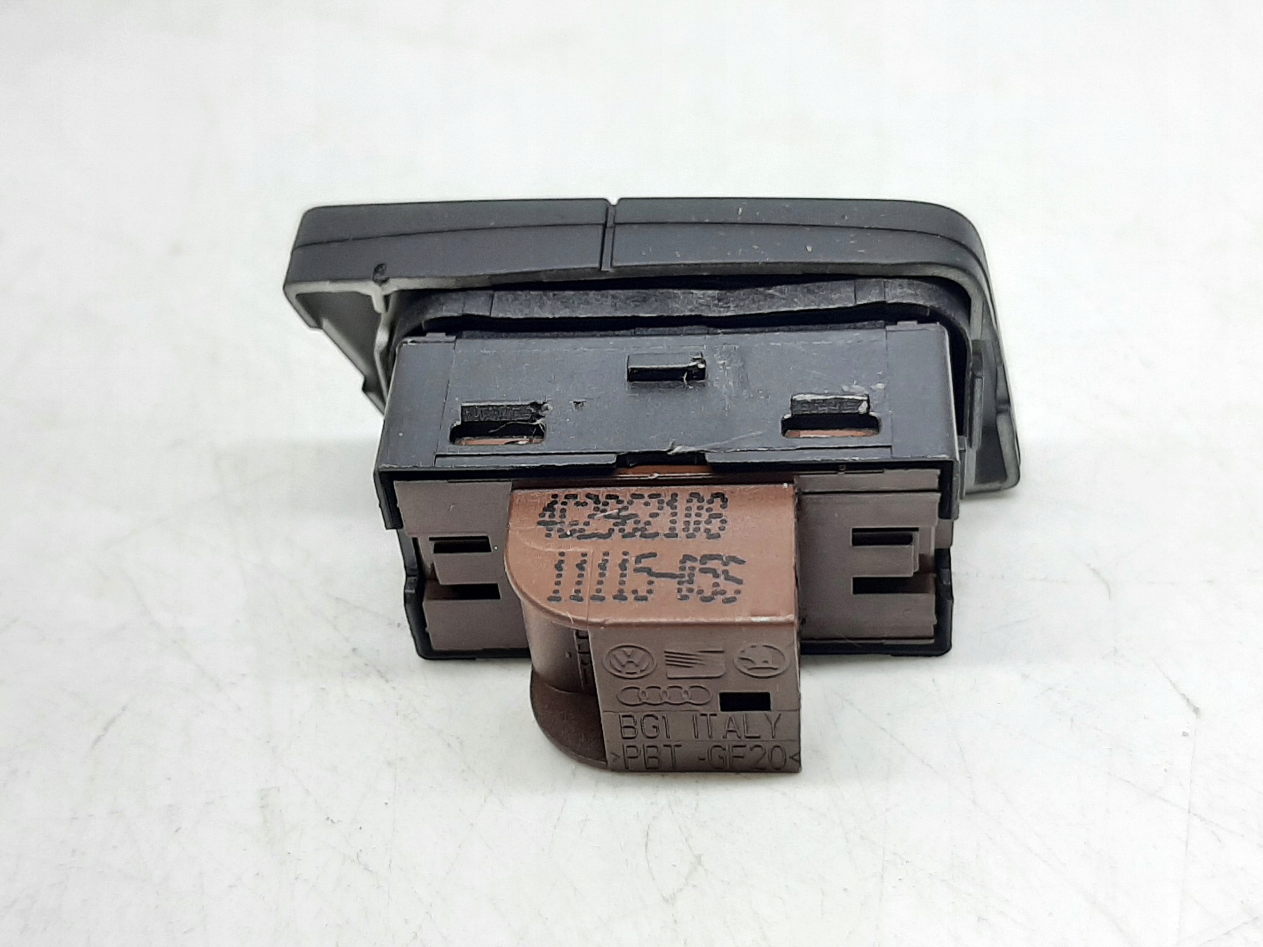 AUDI A6 C7 LIFT 2014- BLOKADA DRZWI ZAMKA CENTRALNEGO PRAWY 4G1962108 - obrazek 2