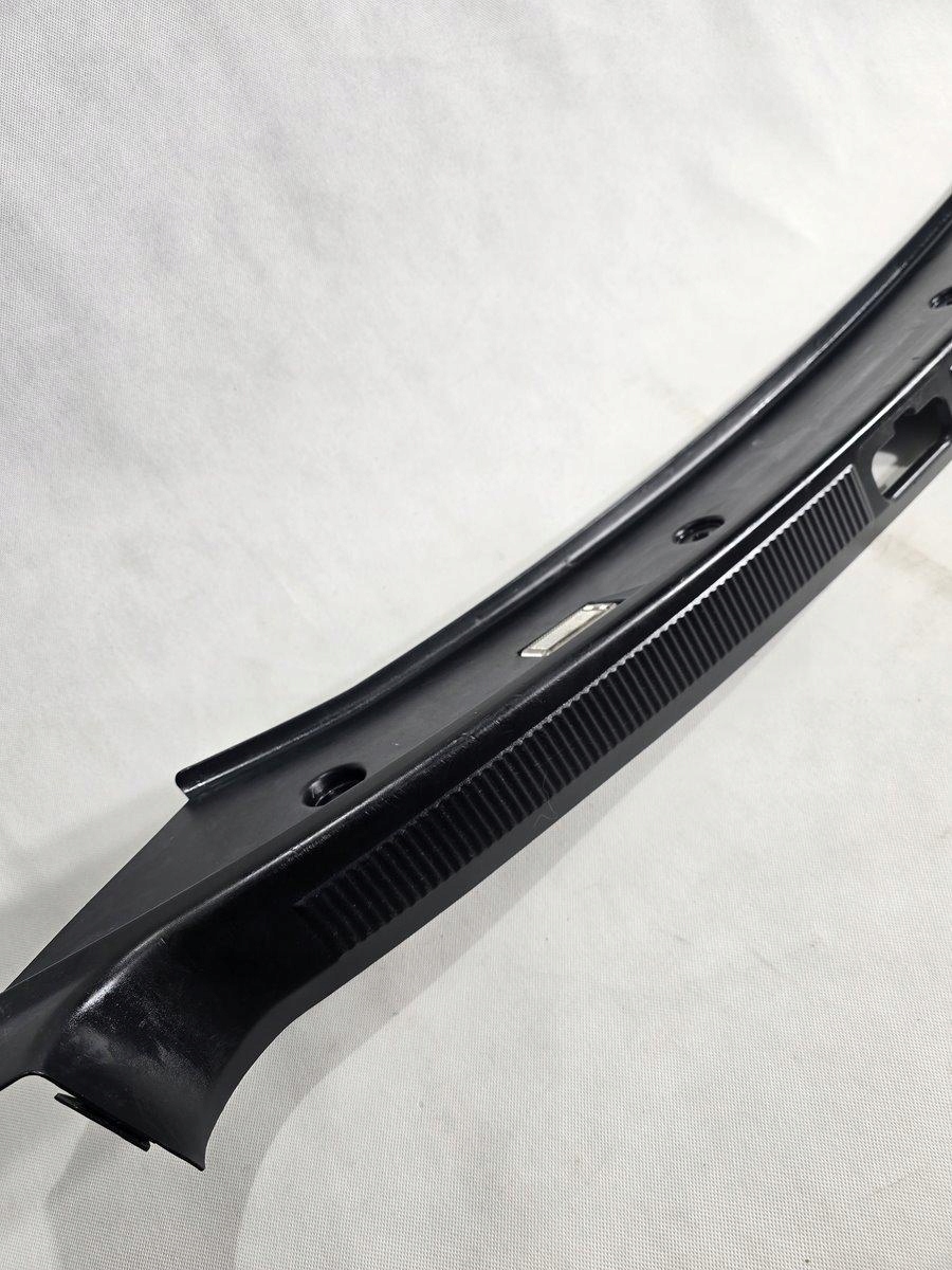 AUDI A8 D2 OSŁONA PASA TYLNEGO TYŁ MASKOWNICA 4D0863485A - obrazek 2