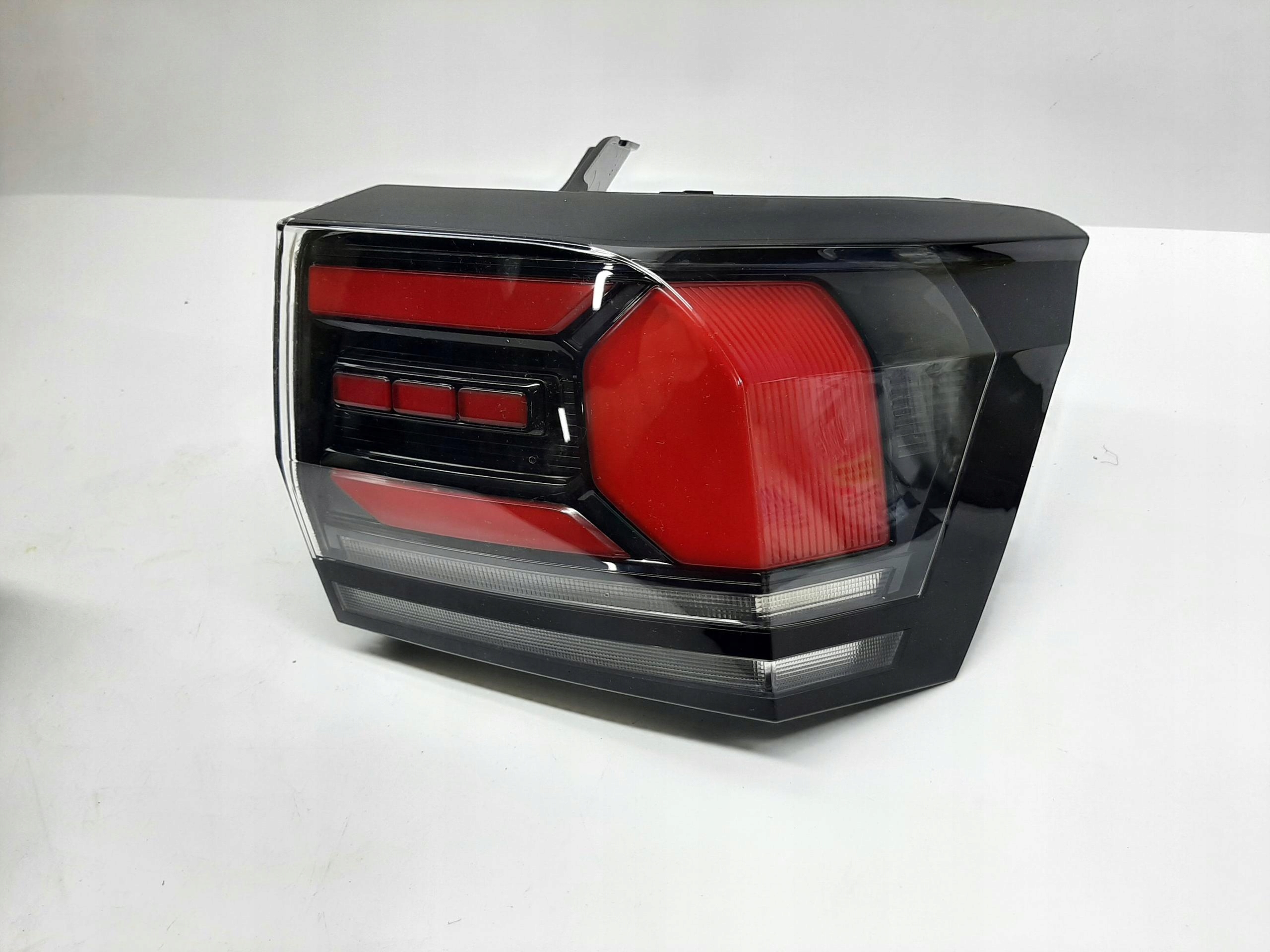 VW T-CROSS LIFT LAMPA PRAWA TYLNA TYŁ LED 2GM945096F - obrazek 4