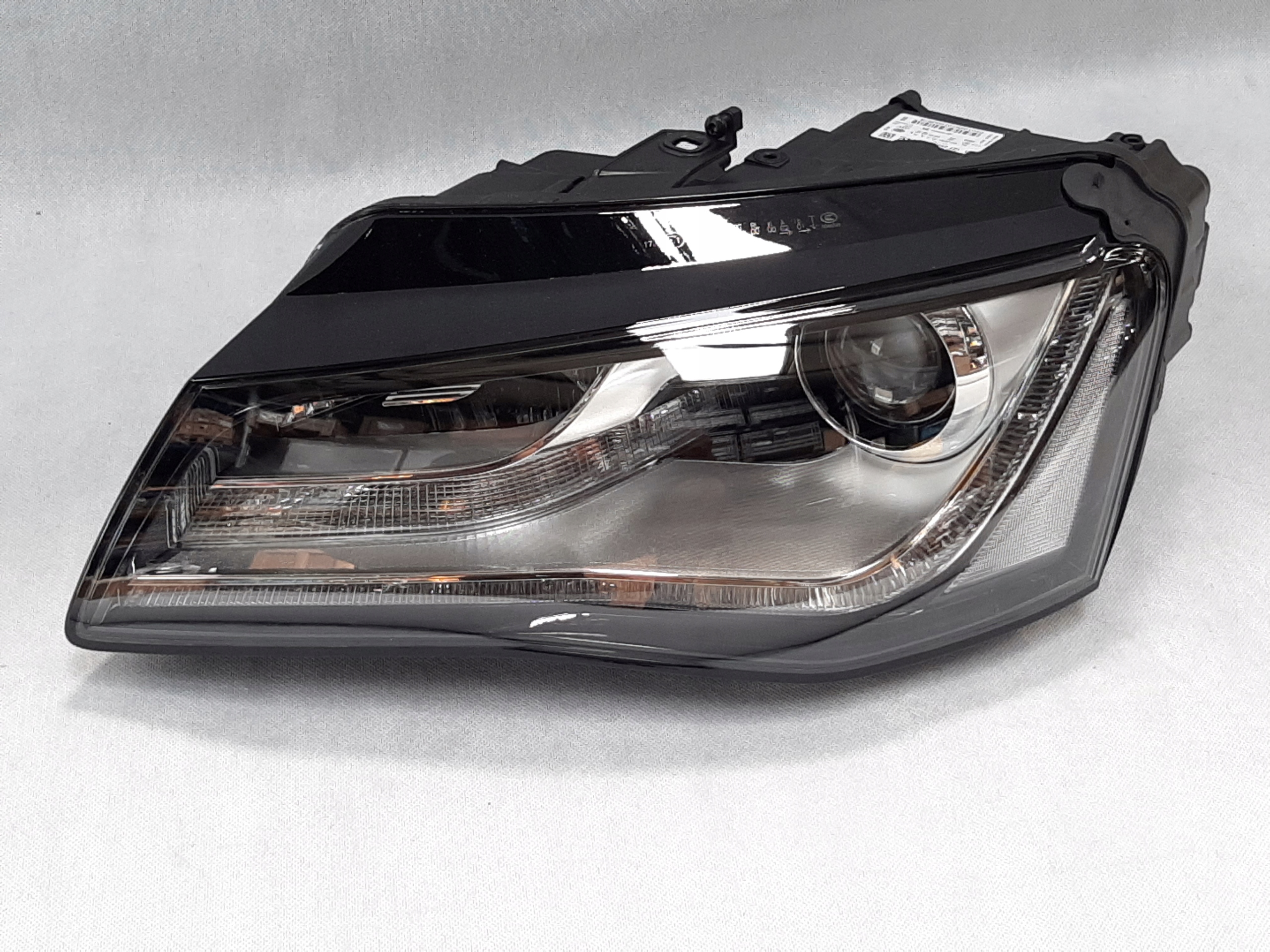 AUDI A8 D4 LAMPA REFLEKTOR LED BI-XENON LEWY 4H0941029AE 2010/2015