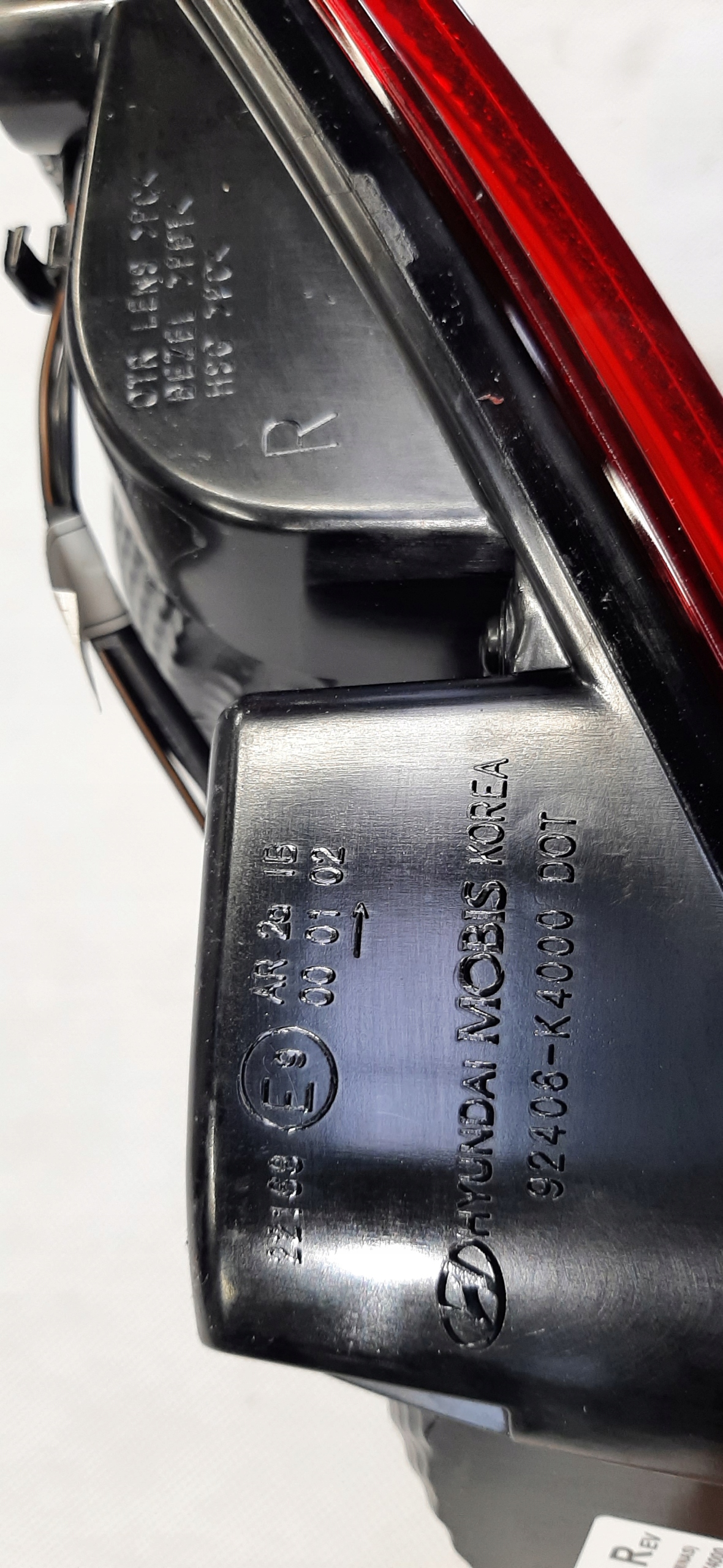 HYUNDAI KONA LAMPA TYŁ PRAWA 92406-K4000 - obrazek 3