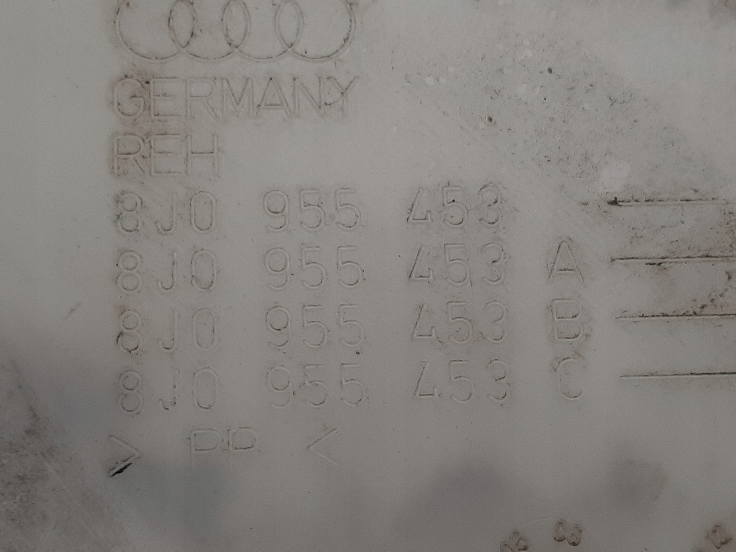 AUDI TT 8J 06-10 ZBIORNIK PŁYNU DO SPRYSKIWACZY 8J0955453 - obrazek 3