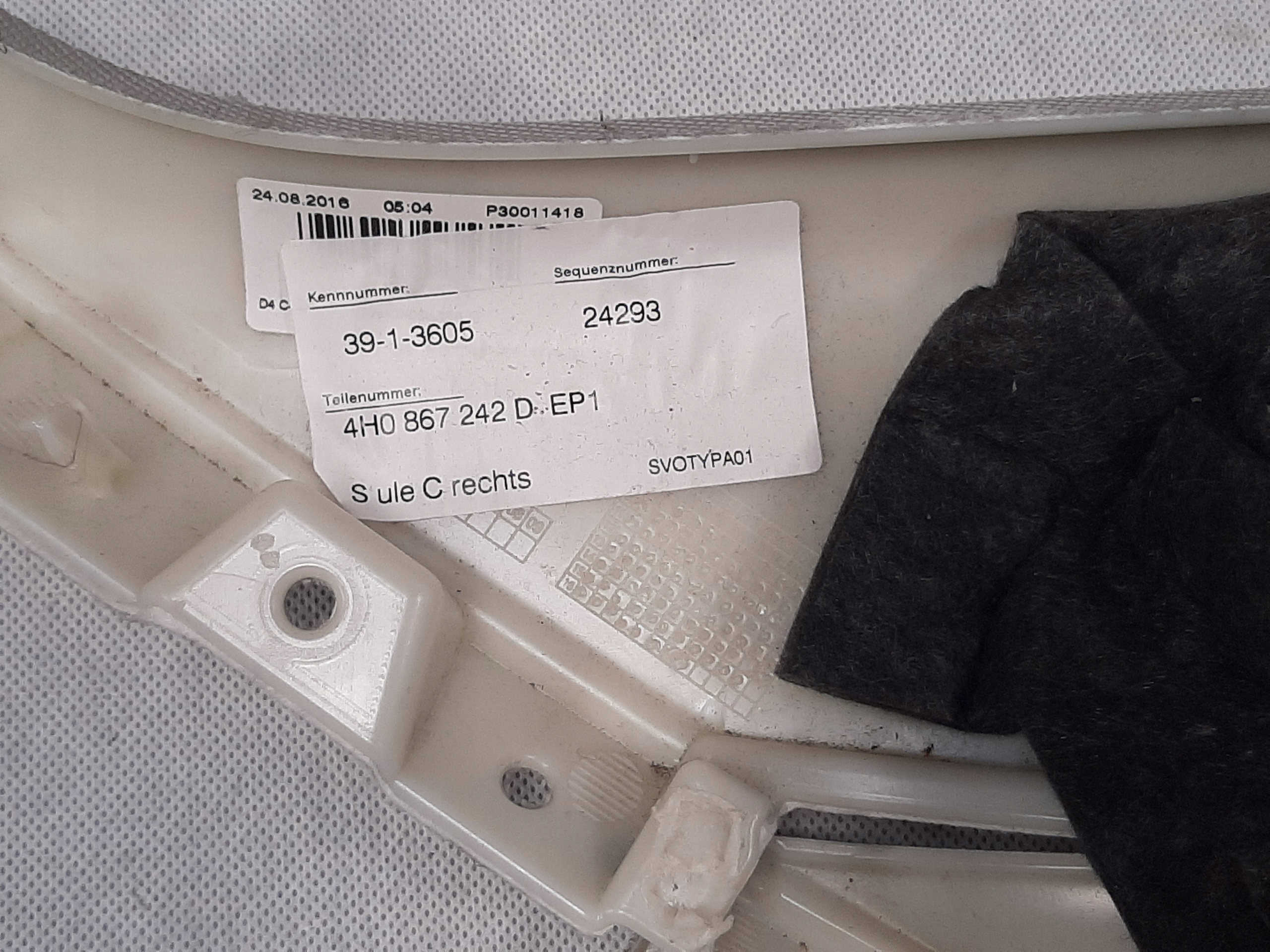 AUDI A8 D4 2009- OSŁONA NAKŁADKA SŁUPKA C PRAWY TYŁ 4H0867242D - obrazek 4