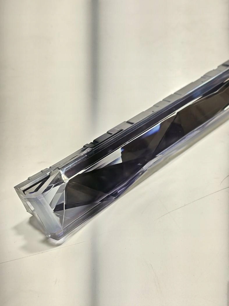 BMW i7 G70 LISTWA OZDOBNA PANEL PRZYCISK ŚWIATEŁ AWARYJNYCH 173138 5A7DCC0 - obrazek 3
