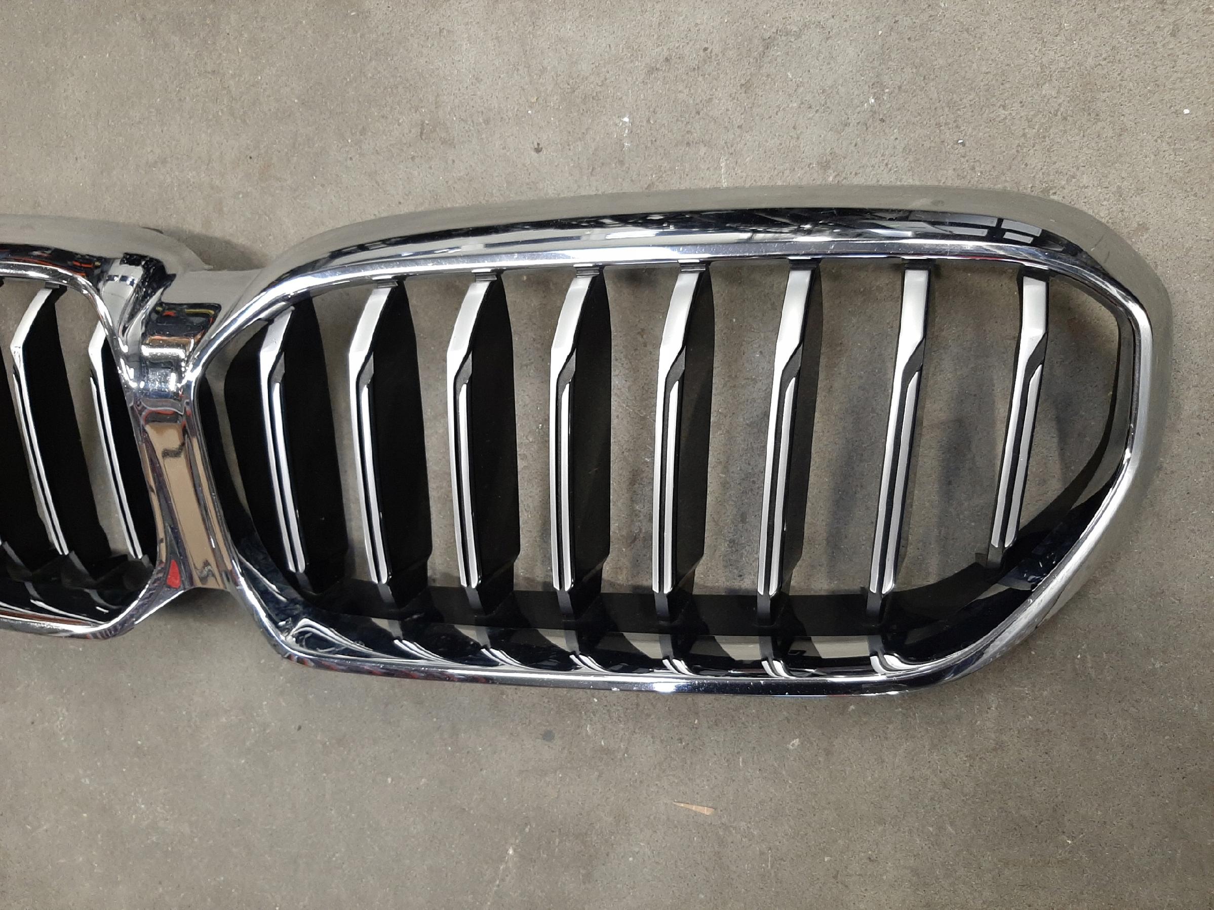 BMW seria 5 G30 G31 G38 Nerki kratki zderzaka atrapa 3185178 - obrazek 4