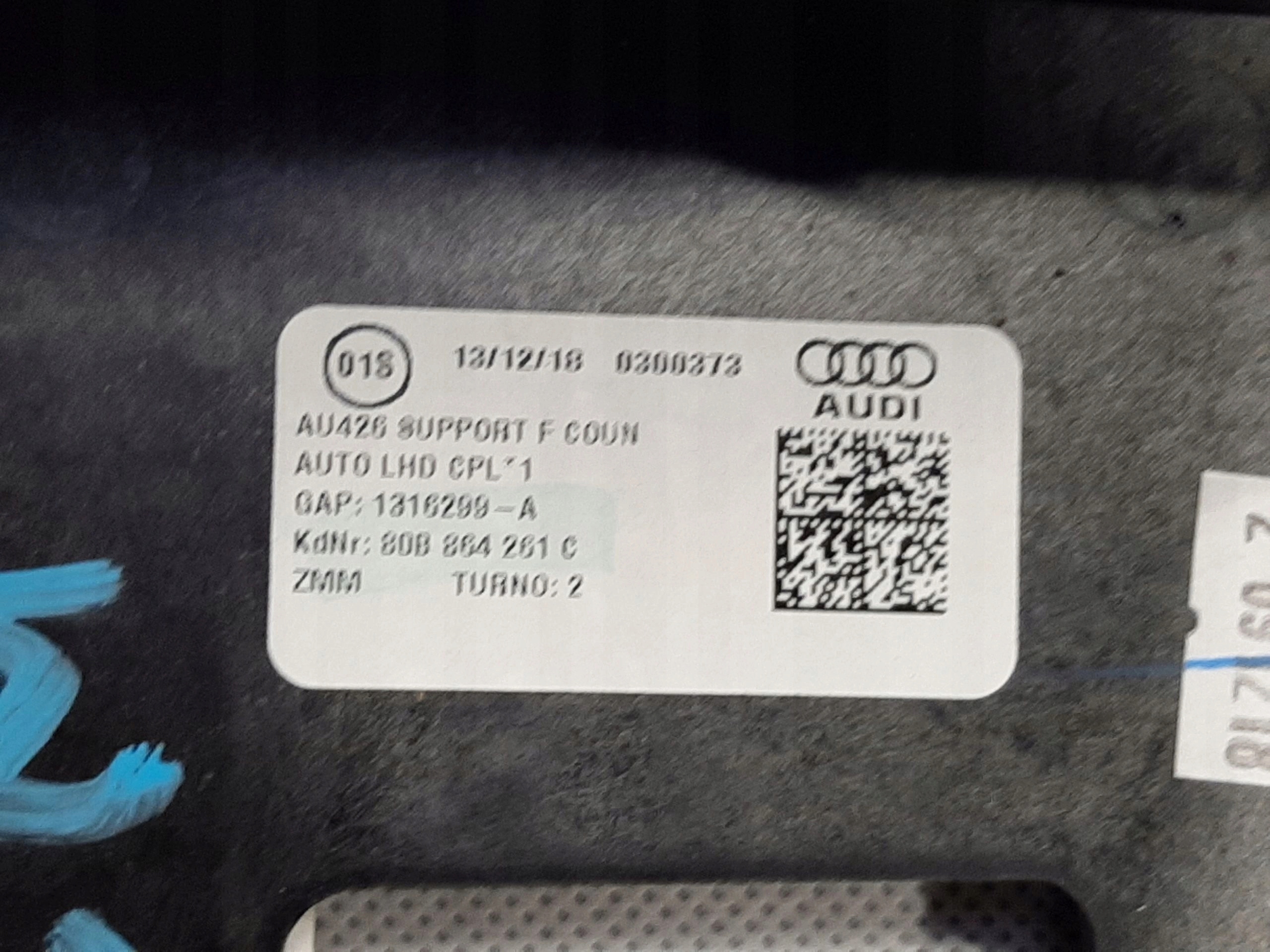 AUDI Q5 FY80A 2015 -> 2022 RAMKA TUNELU ŚRODKOWEGO 80B864261C - obrazek 3