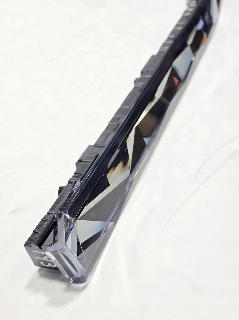 BMW i7 G70 LISTWA OZDOBNA PANEL PRZYCISK ŚWIATEŁ AWARYJNYCH 173138 5A7DCC0 - obrazek 4