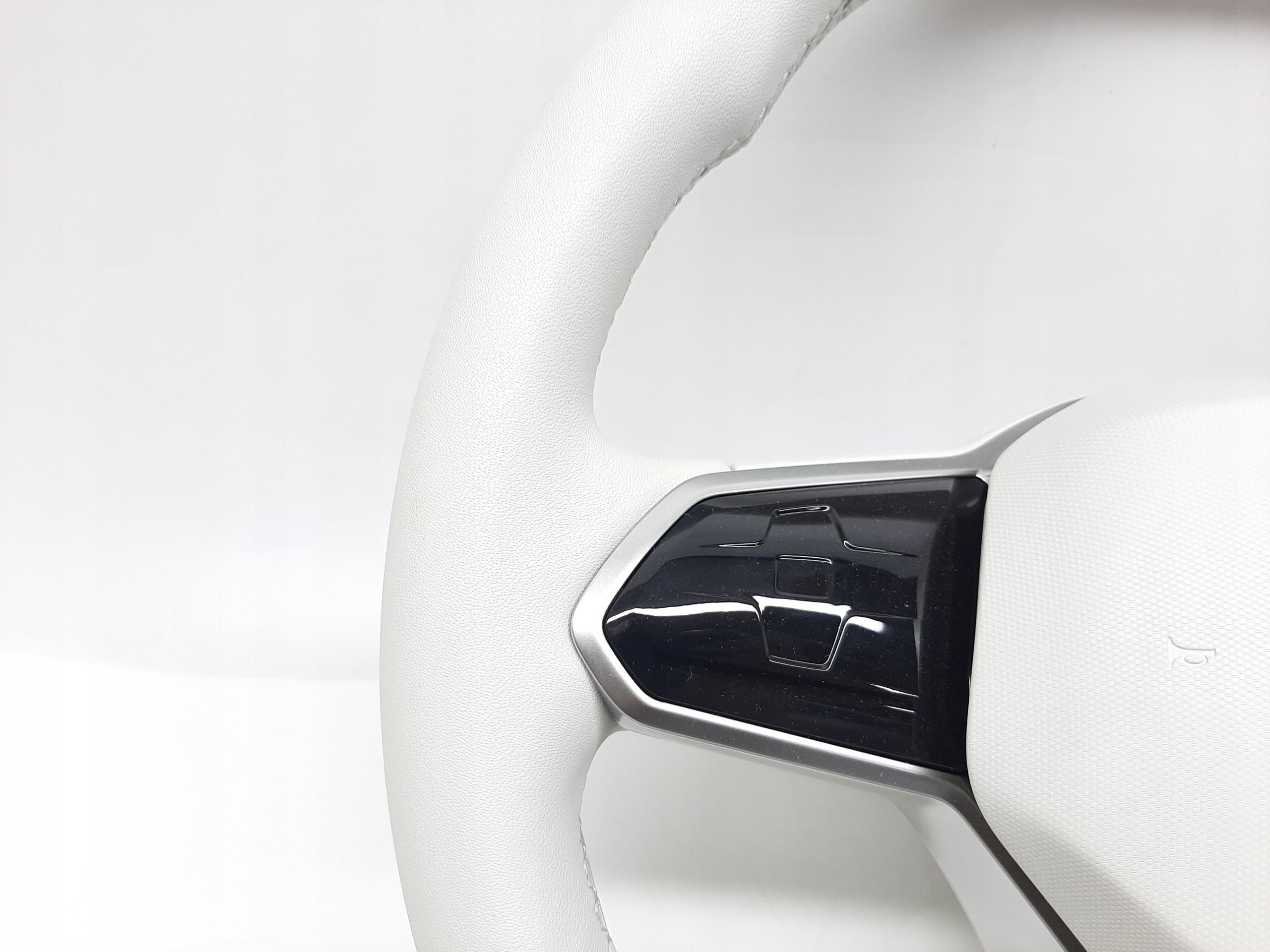 VW ID.3 2019- KIEROWNICA MULTIFUNKCYJNA SKÓRA BIAŁA AIRBAG 10A419089 - obrazek 4