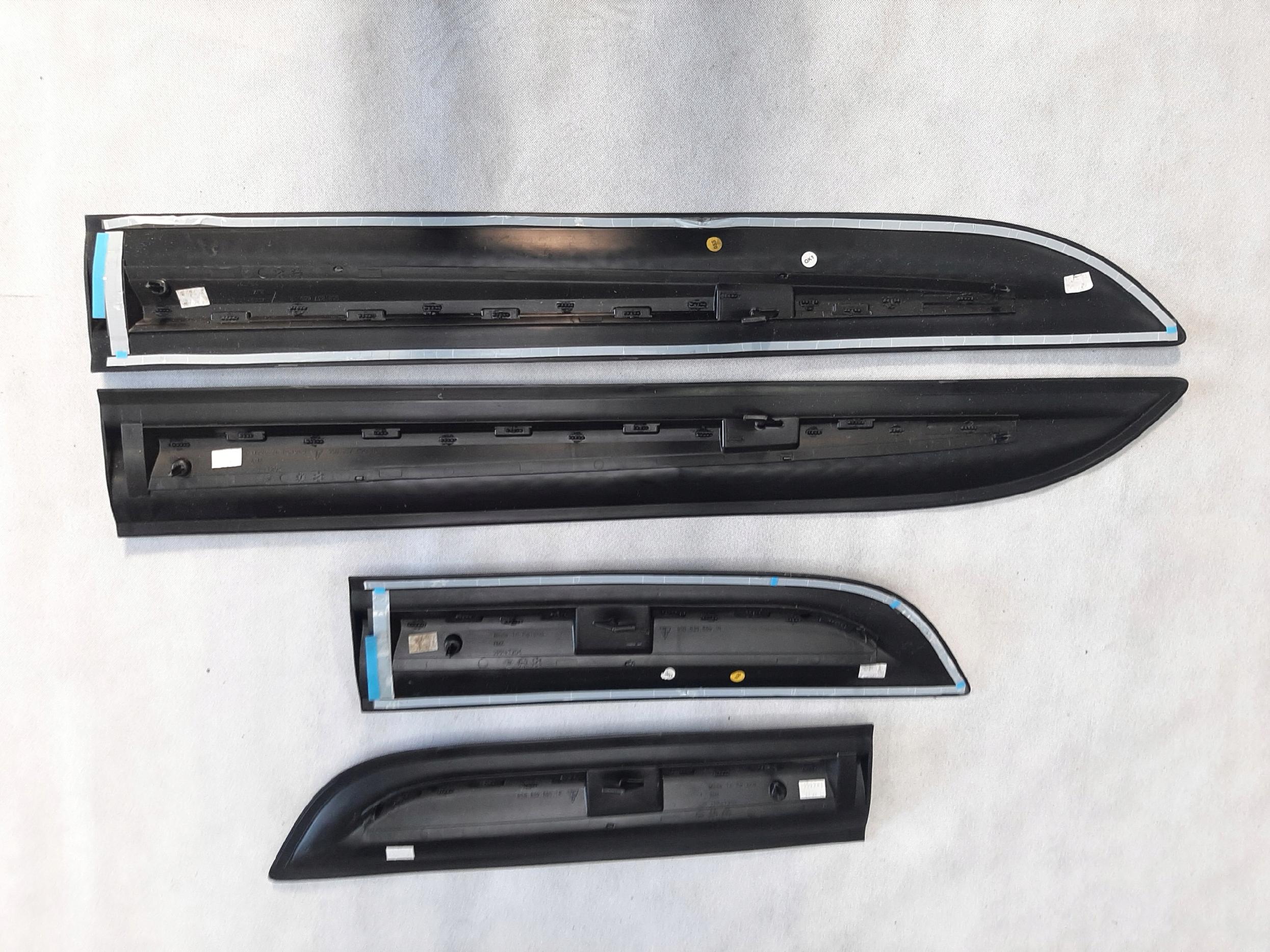 PORSCHE MACAN GTS LIFT 2021- LISTWA DRZWI KOMPLET 95B837890.1R - obrazek 4