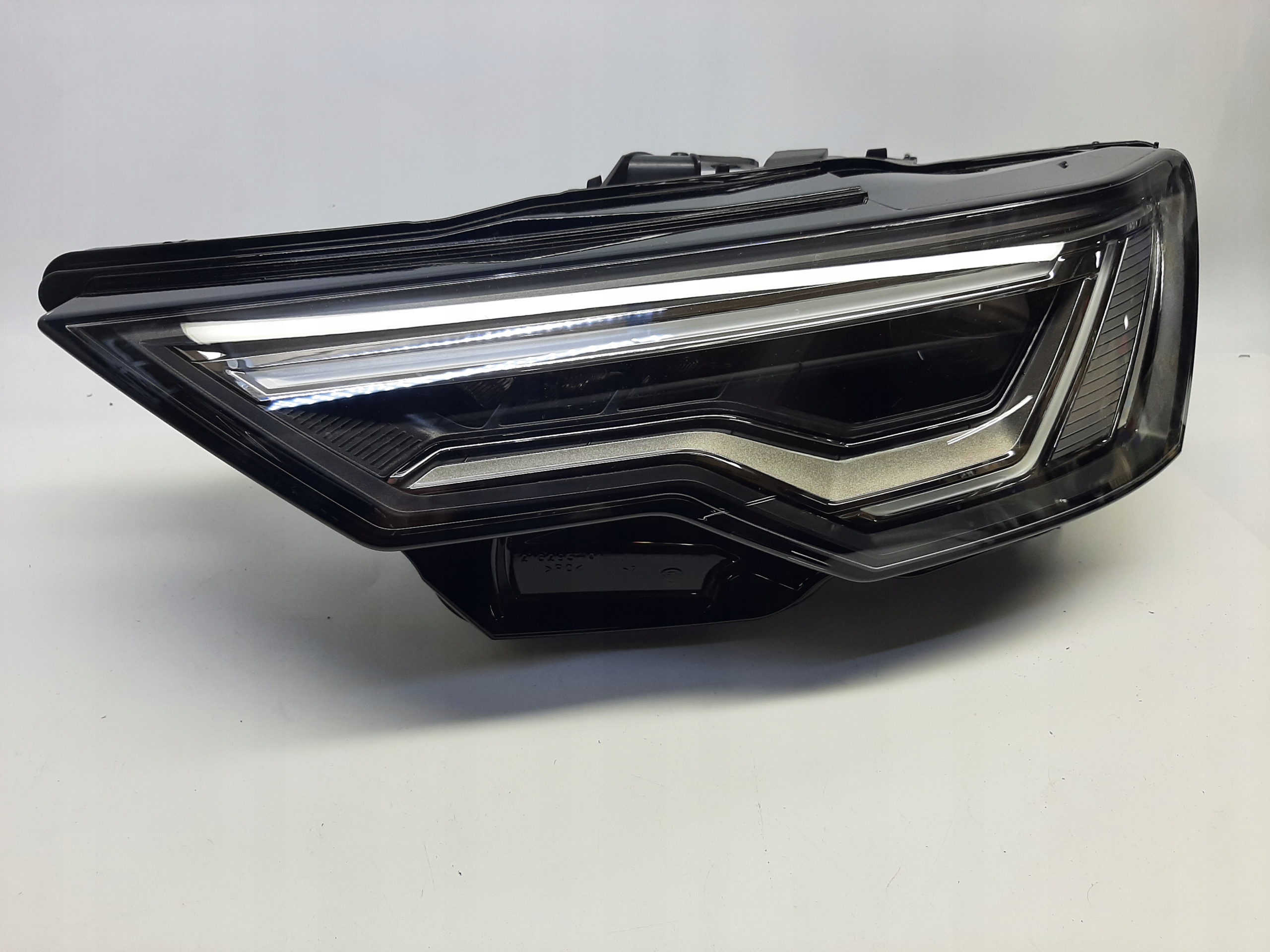 Audi A6 C8 2017-> Reflektor Lampa Przód Lewy Full LED 4K0941039A - obrazek 3