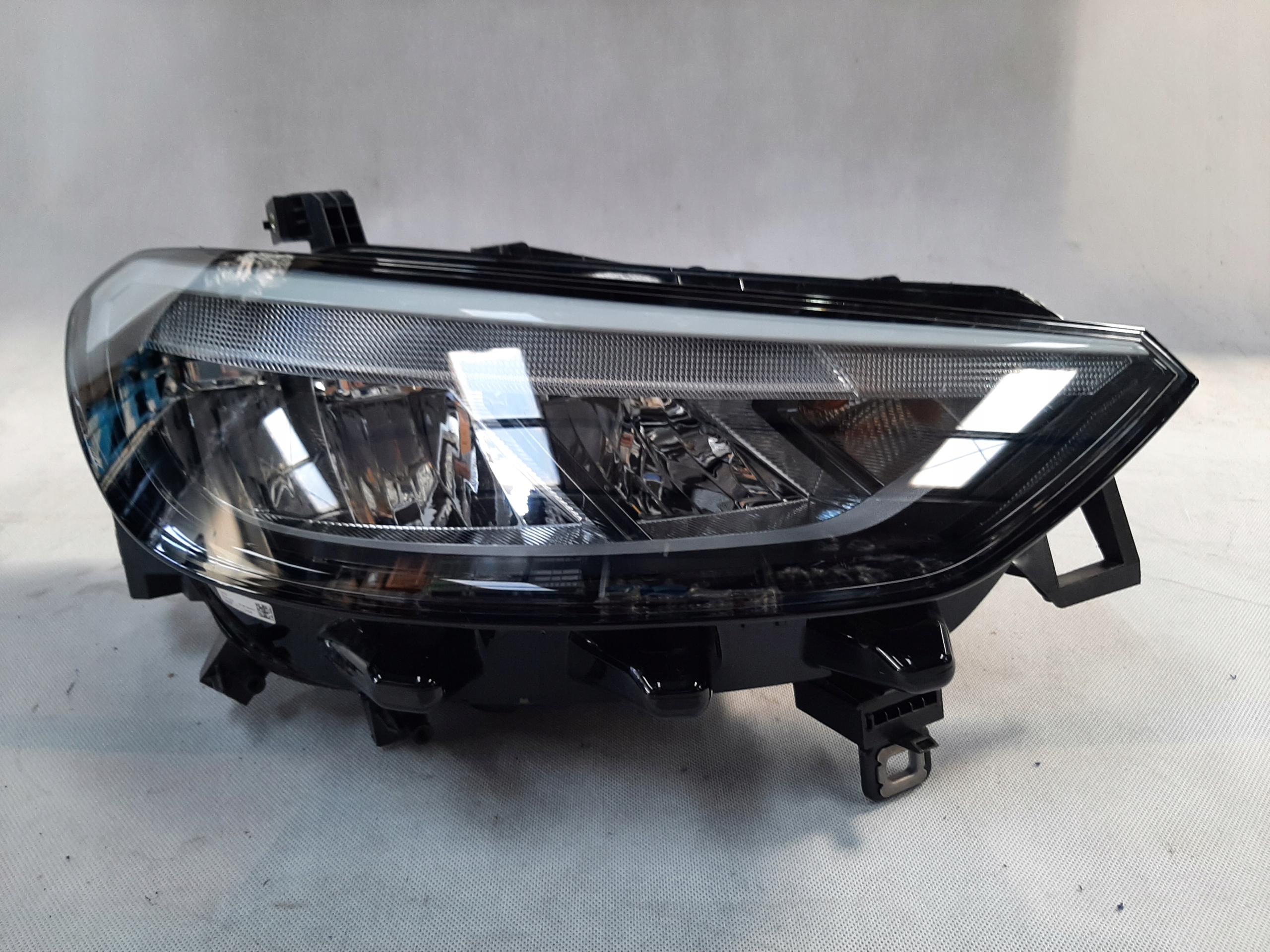 VW ID.3 REFLEKTOR LED LAMPA PRZÓD PRZEDNIA PRAWA 10B941006A