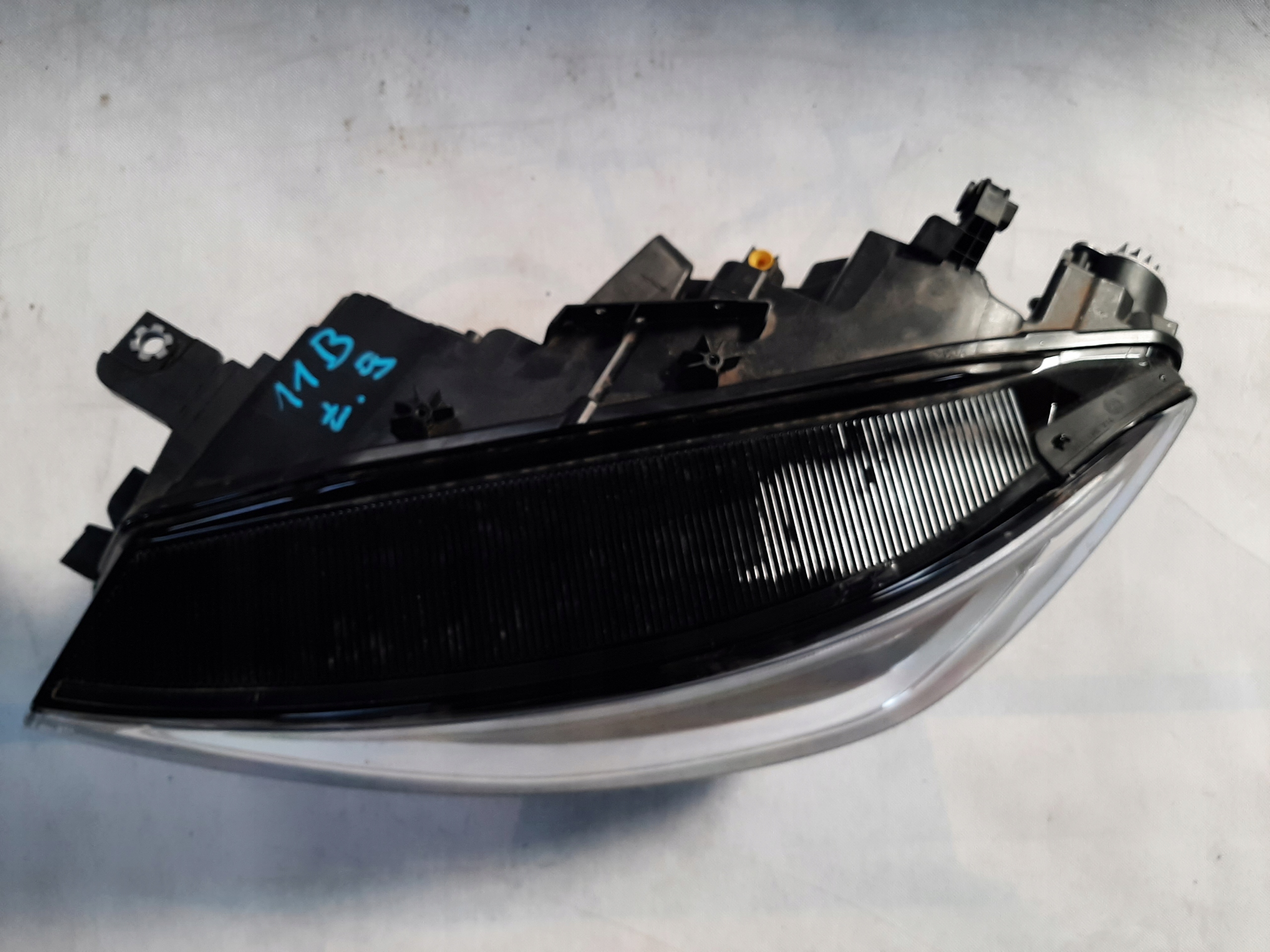 VW ID.4 REFLEKTOR LED LAMPA PRZÓD PRZEDNIA LEWA 11B941035M - obrazek 3