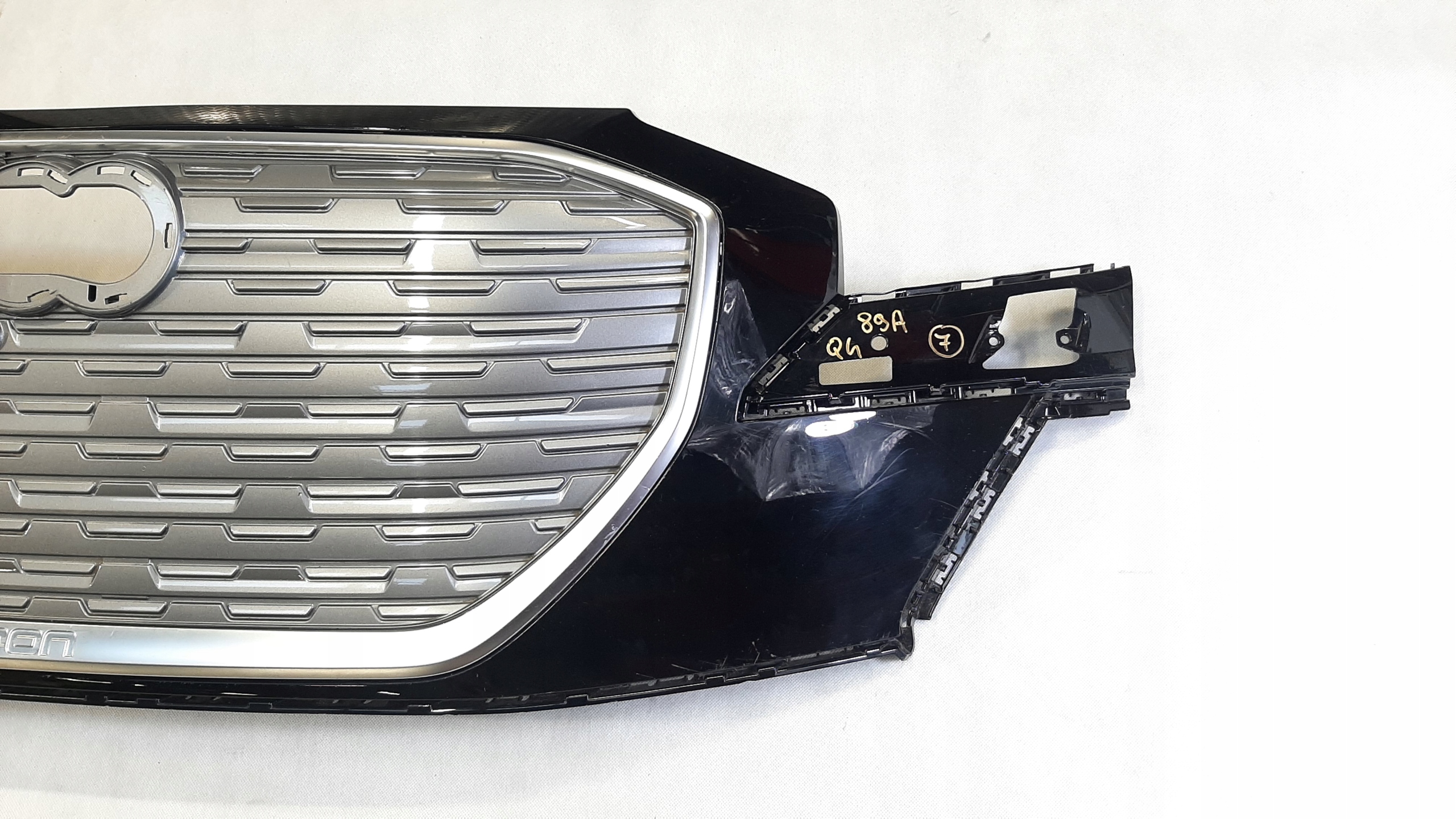 AUDI Q4 E-TRON GRILL ATRAPA 89A807725A 89A853653A - obrazek 5