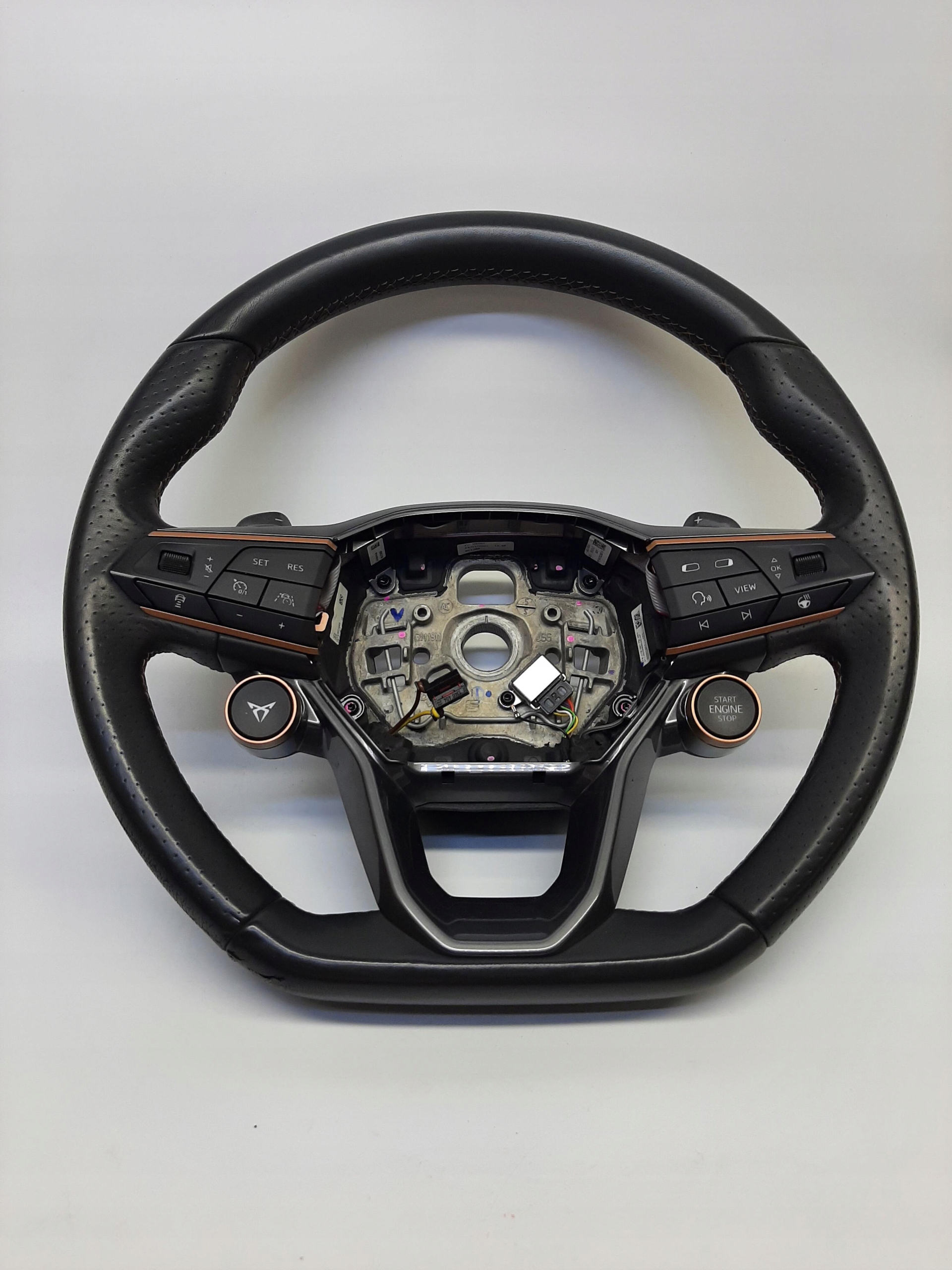 CUPRA FORMENTOR KIEROWNICA MULTIFUNKCYJNA SKÓRA MANETKI BIEGÓW 5FA419091FK