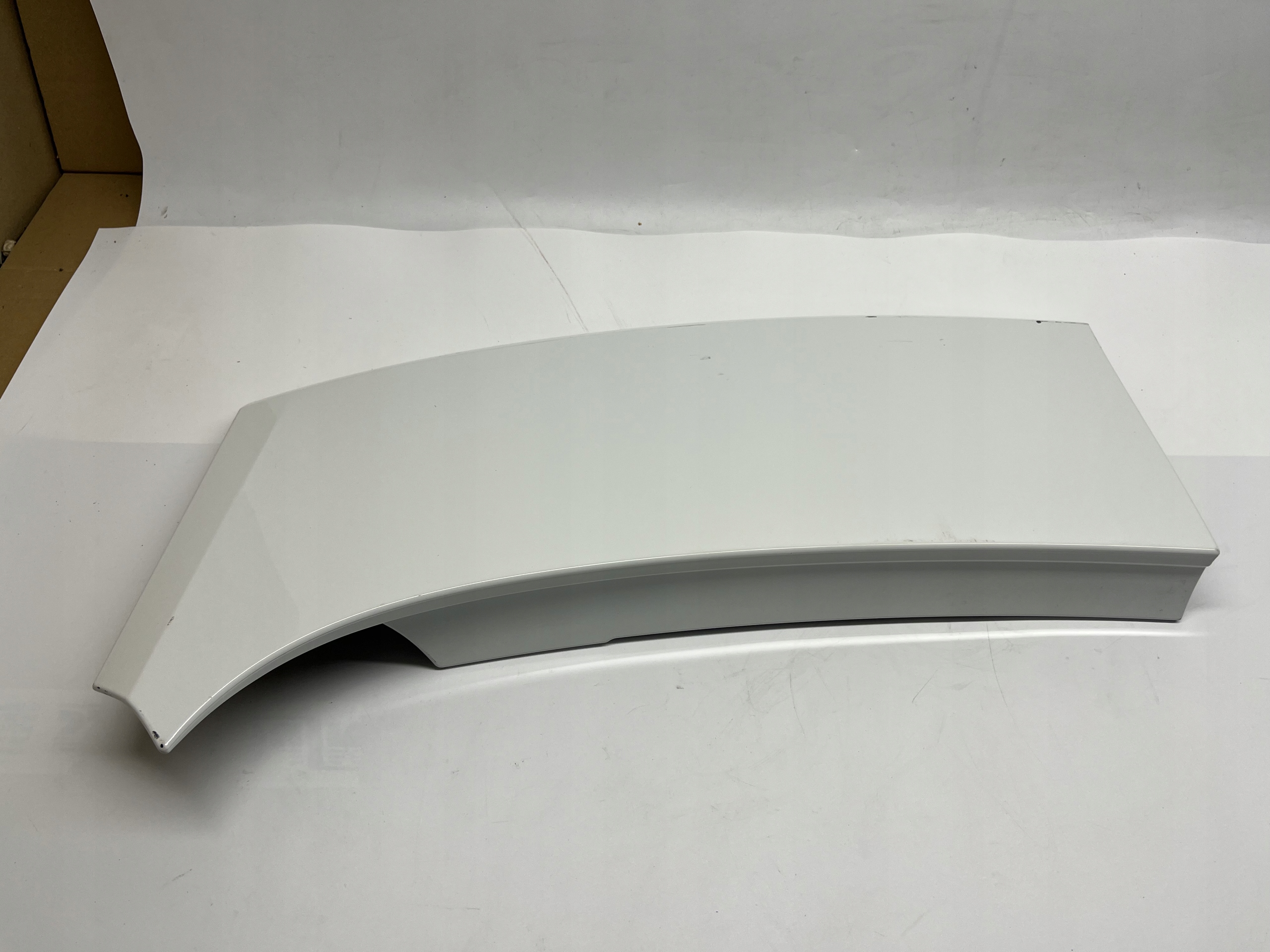 Porsche Panamera II Tylny Spoiler Lotka Prawa Strona Czerwony 971827848