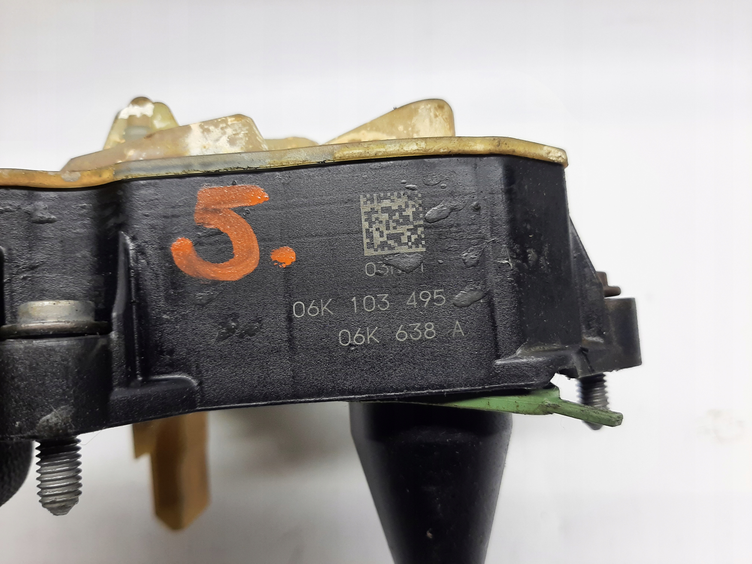 AUDI A4 B9 1.8 TSI 20135- SEPERATOR OLEJU ODMA 06K103495 - obrazek 3