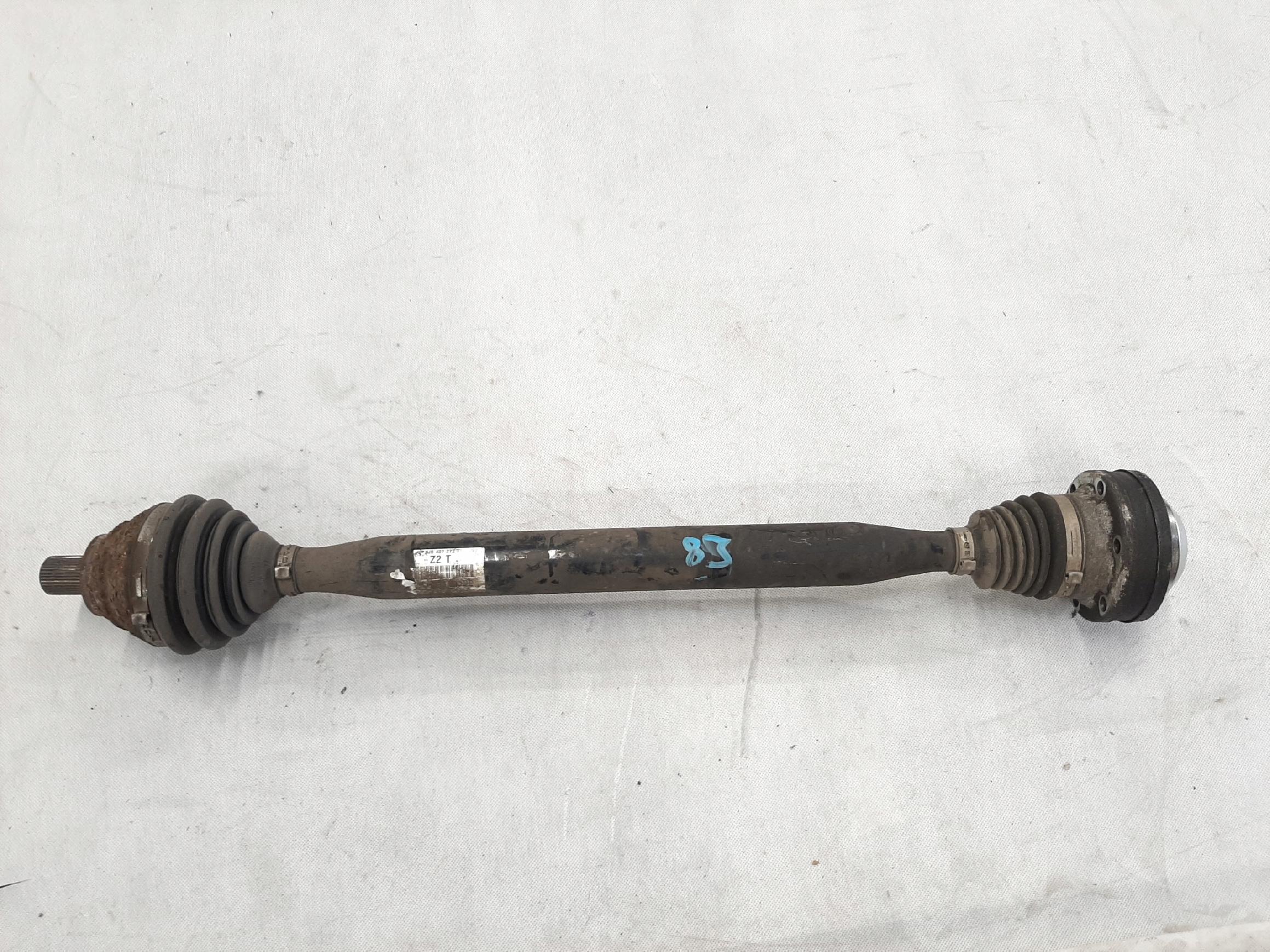 AUDI TT 8J 06-10 PÓŁOŚ PRAWY PRZÓD 8J0407272T