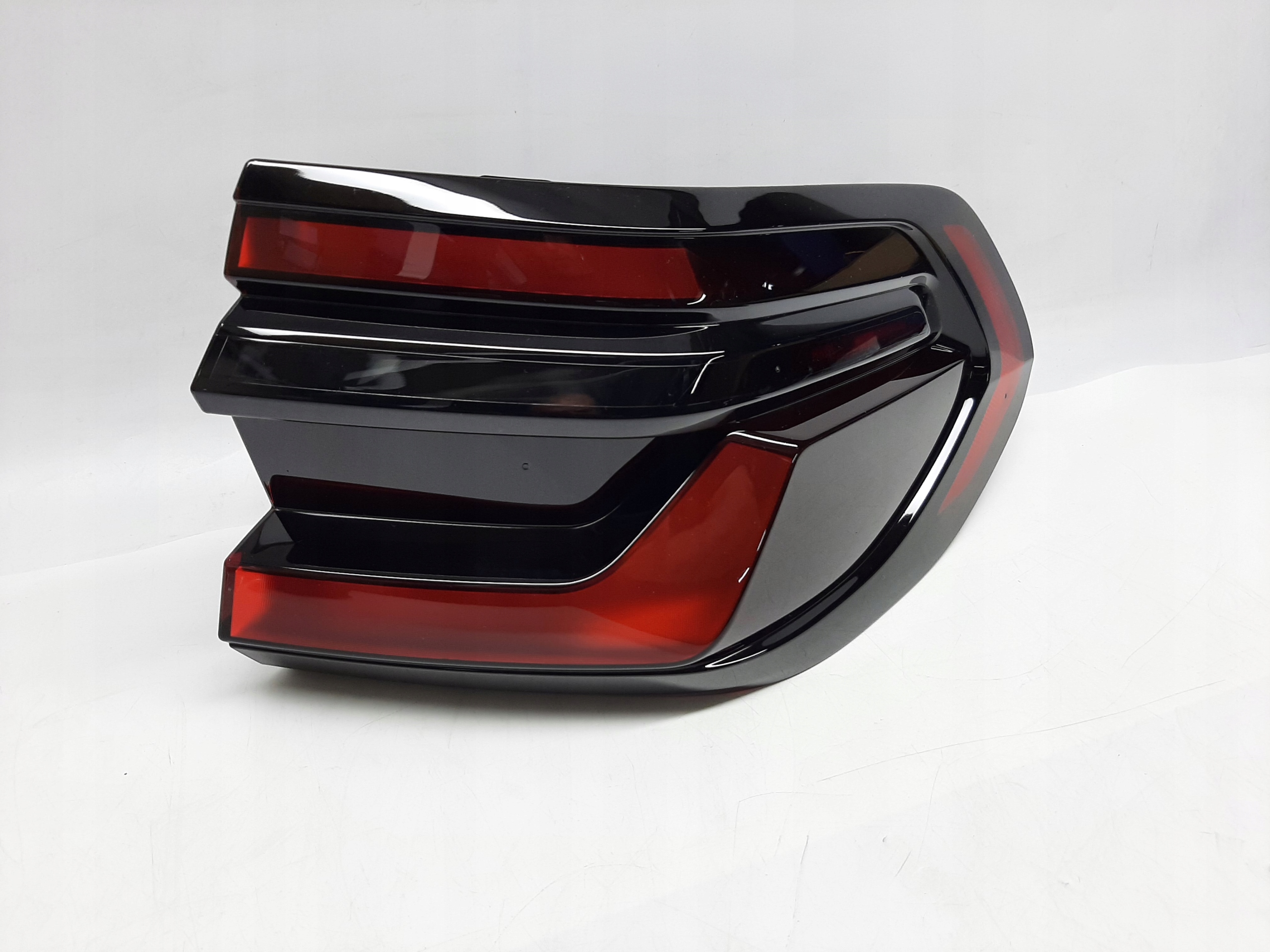 BMW X7 G07 LAMPA TYŁ LED PRAWA 5A5BEB2-03 - obrazek 2