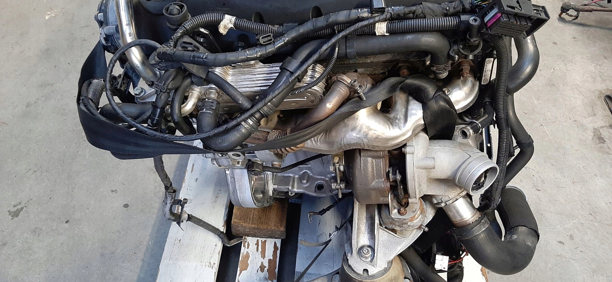 VW TOUAREG 2003-2007 SILNIK KOMPLETNY BAC 2.5 TDI R5 - obrazek 4