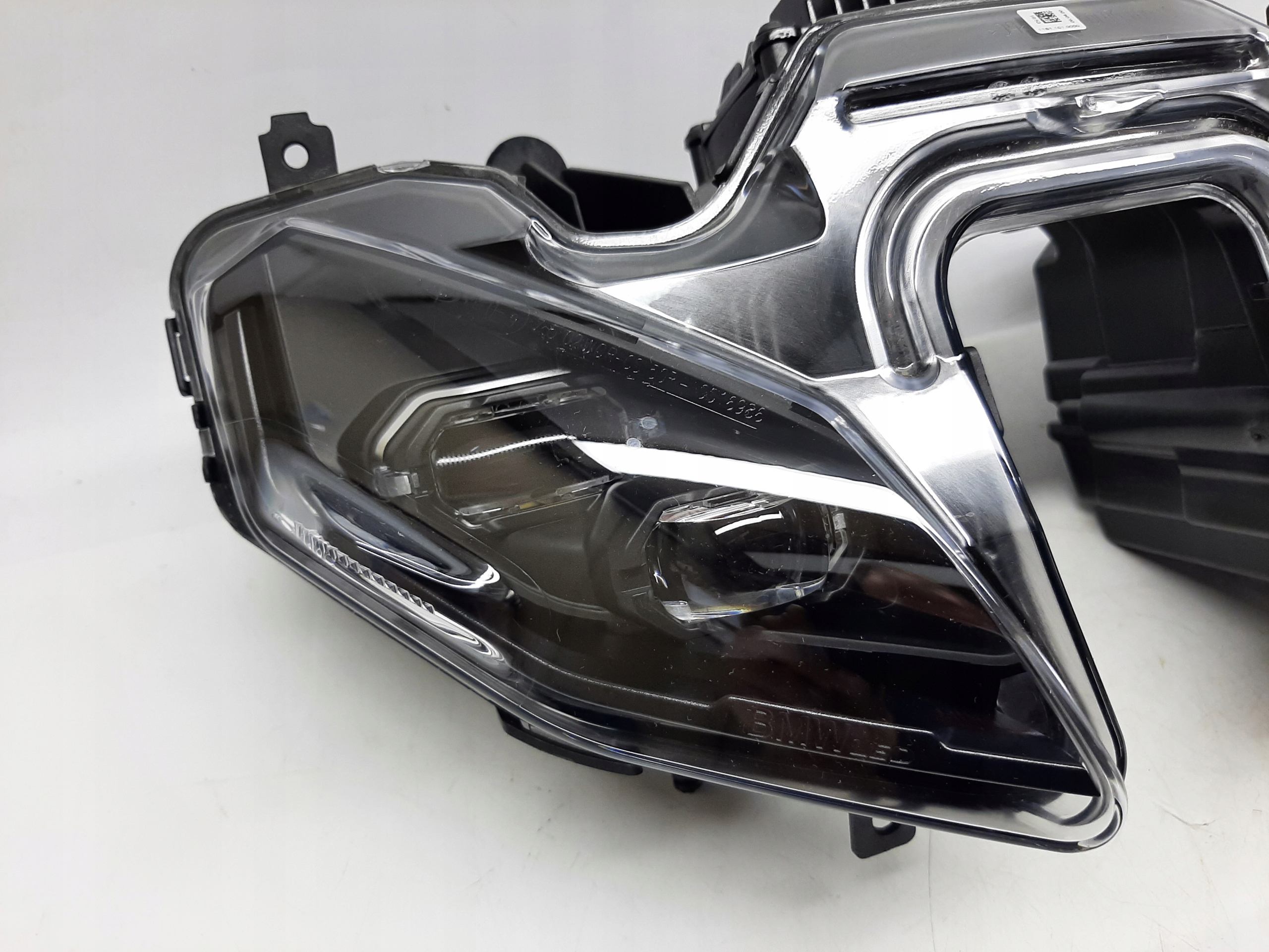 BMW F900R 2019- LAMPA PRZEDNIA REFLEKTOR LED 1181.101.0000 - obrazek 3