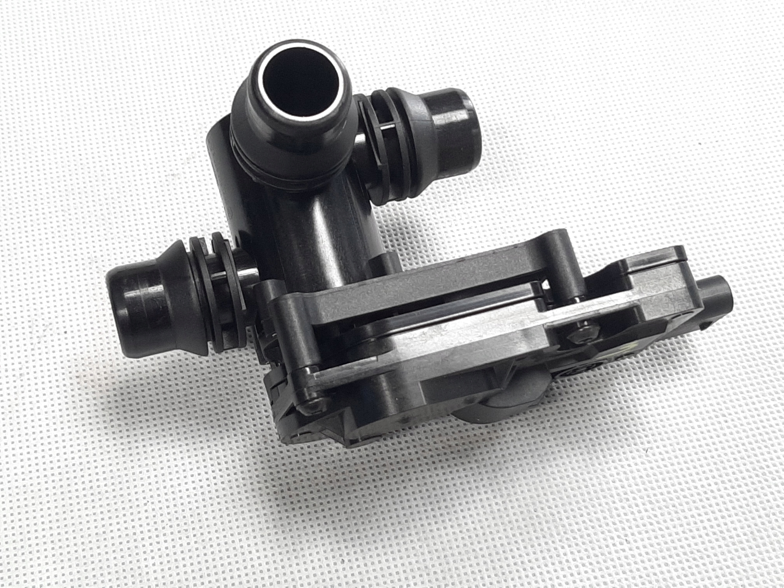 MERCEDES-BENZ EQA EQB EQC ZAWÓR WODY WODNY A0005061300