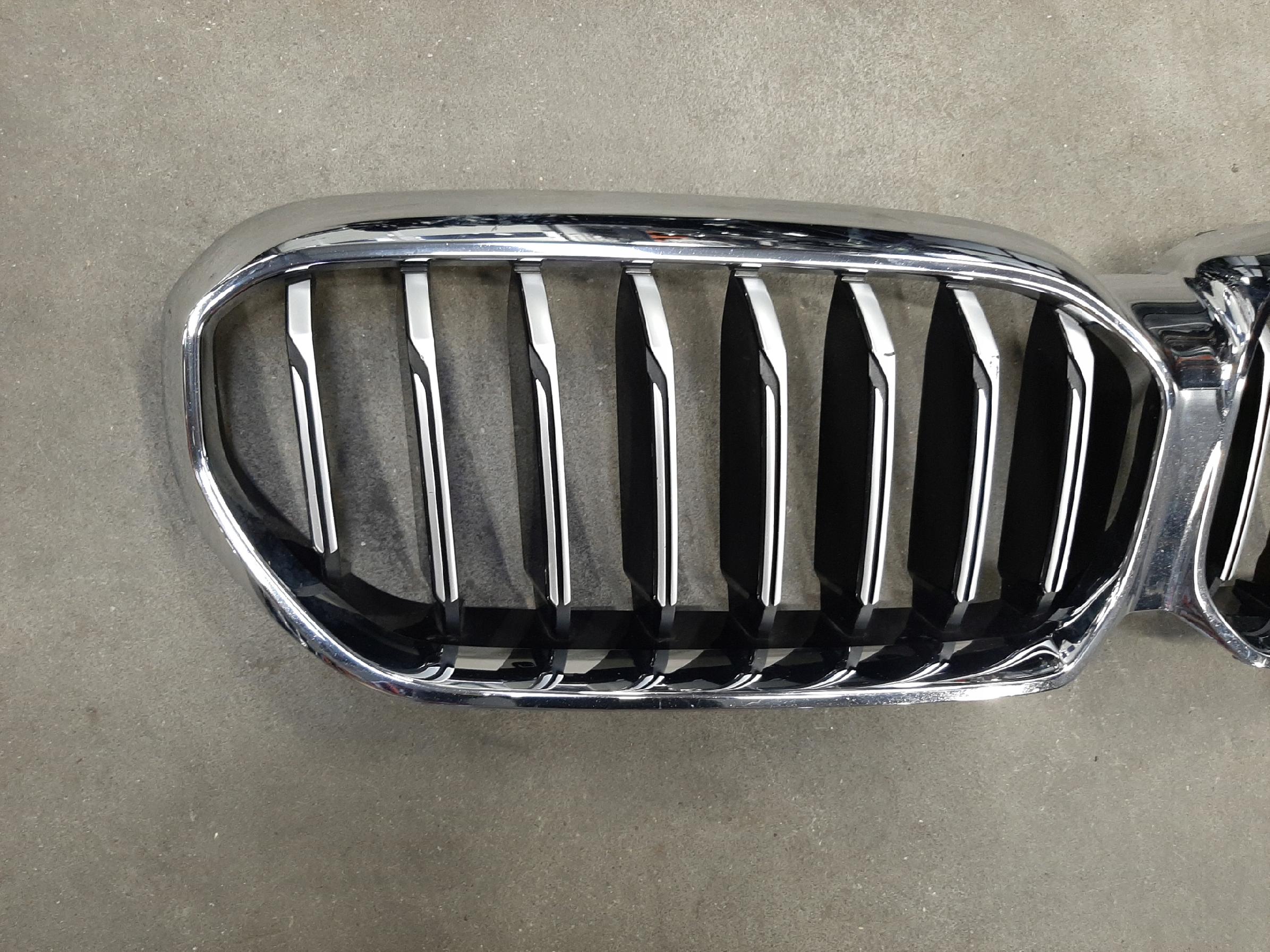 BMW seria 5 G30 G31 G38 Nerki kratki zderzaka atrapa 3185178 - obrazek 2