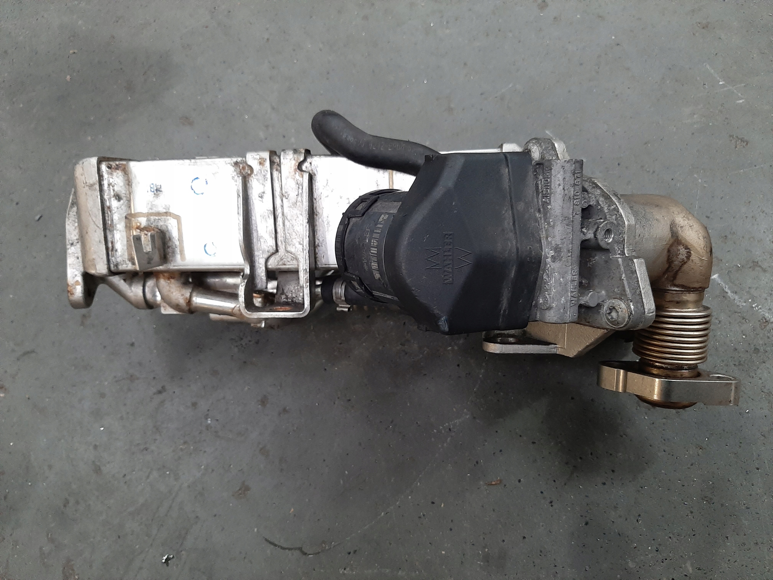 BMW F10 F11 F20 F30 3.0 2.0 D CHŁODNICA SPALIN 8476994 ZAWÓR EGR 4246R014 - obrazek 3