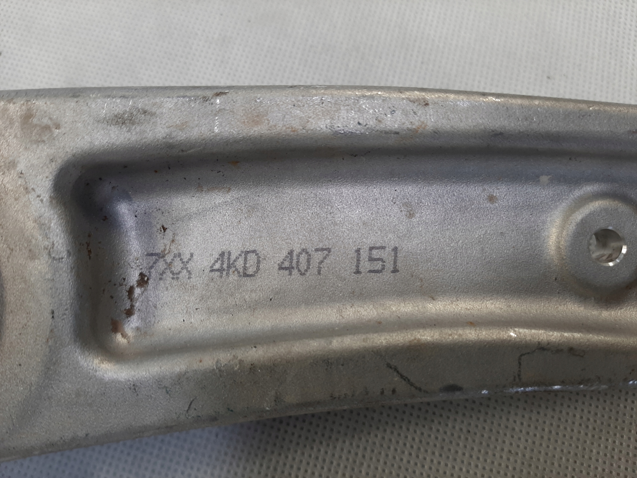 Audi A6 A7 Wahacz ramię lewy przód 4KD407155 4KD407151 - obrazek 4