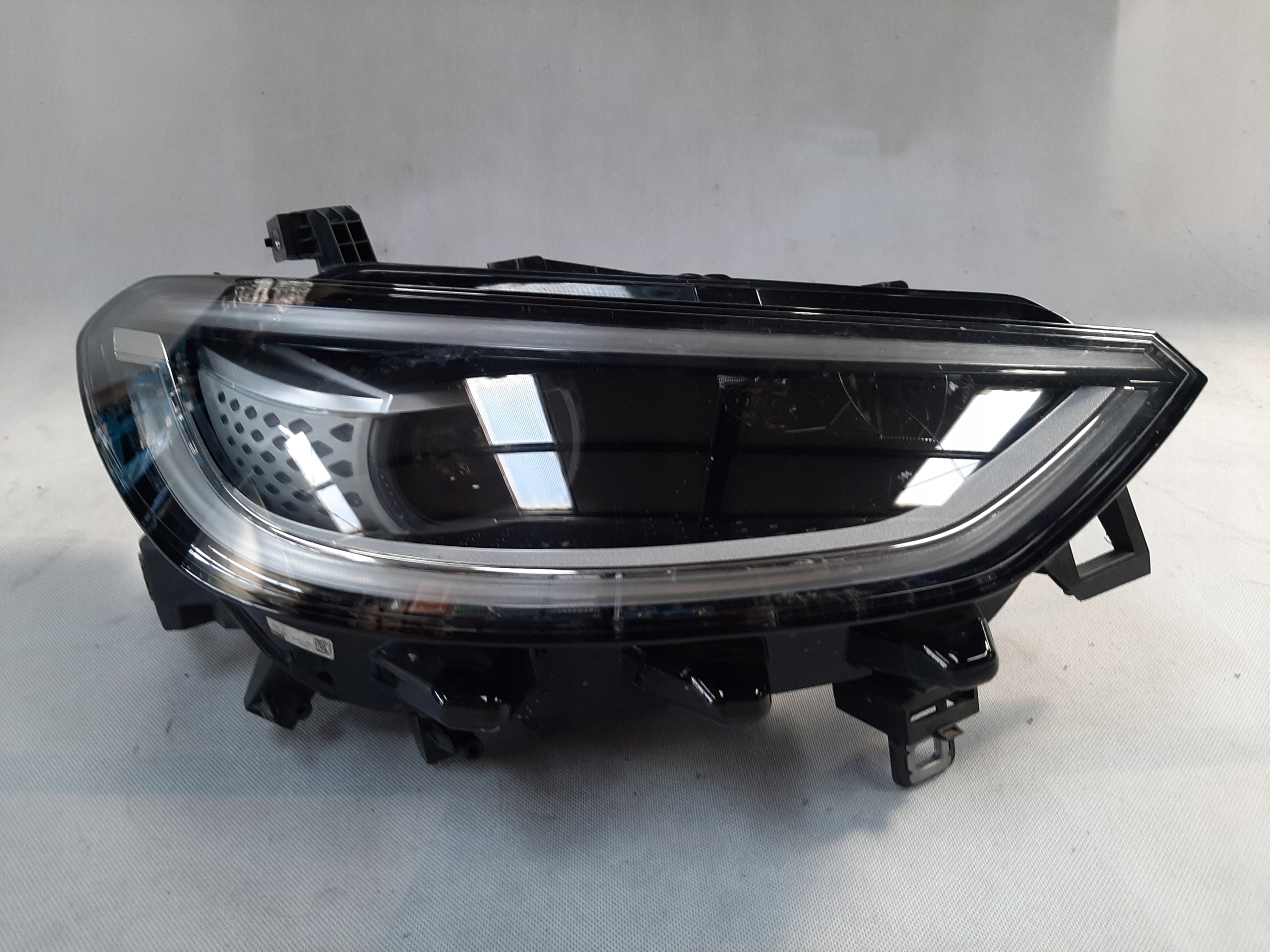 VW ID.3 REFLEKTOR LED LAMPA PRZÓD PRZEDNIA PRAWA 10B941036D