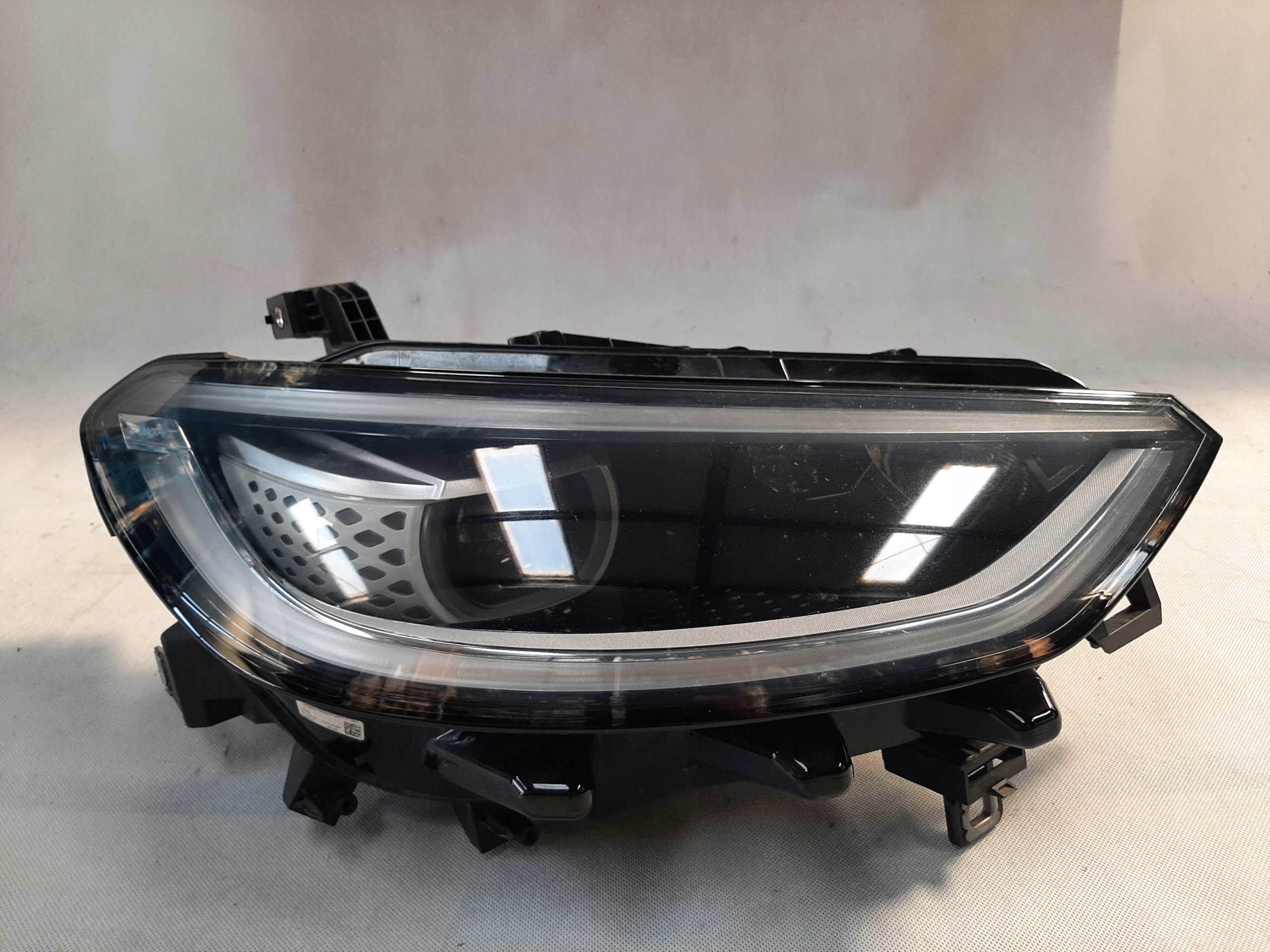 VW ID.3 REFLEKTOR LED LAMPA PRZÓD PRZEDNIA PRAWA 10B941036A