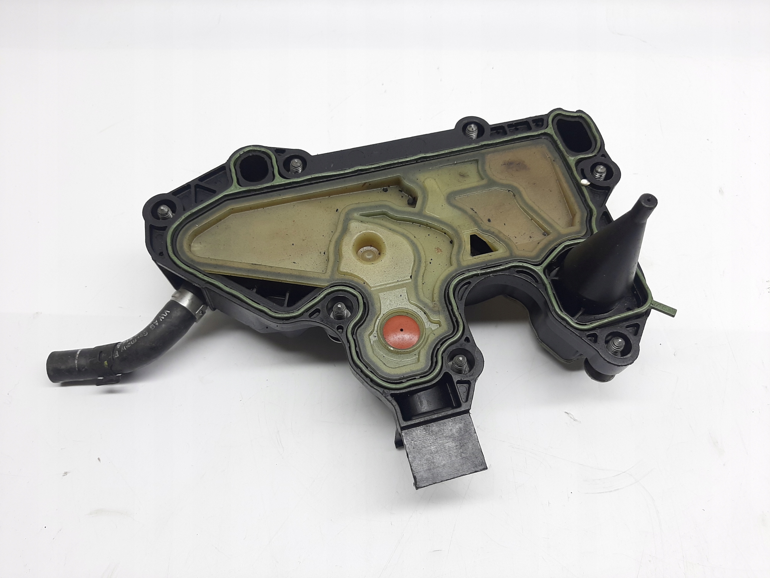 AUDI A3 8V 2.0 TFSI 2013- SEPERATOR OLEJU ODMA 06K103495AF - obrazek 2